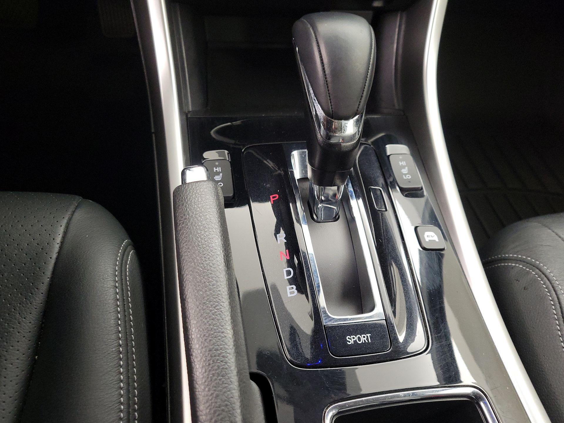 Thumbnail: 2017 Honda Accord - 17