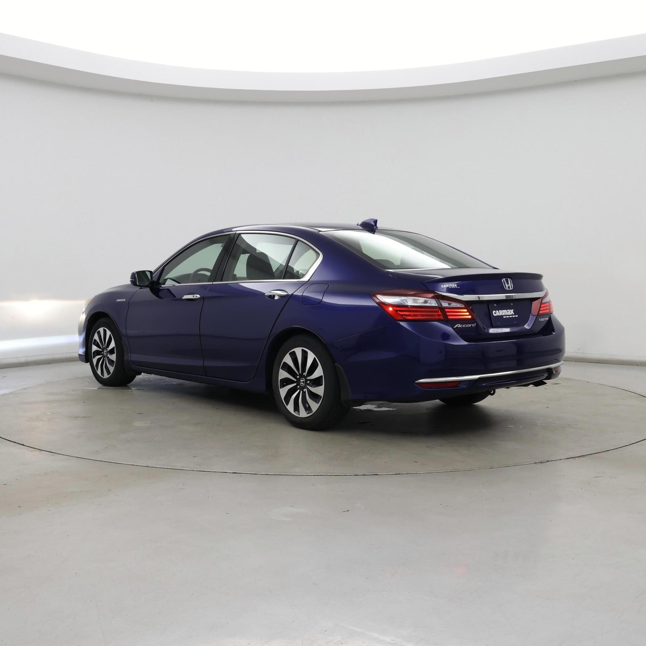 Thumbnail: 2017 Honda Accord - 2