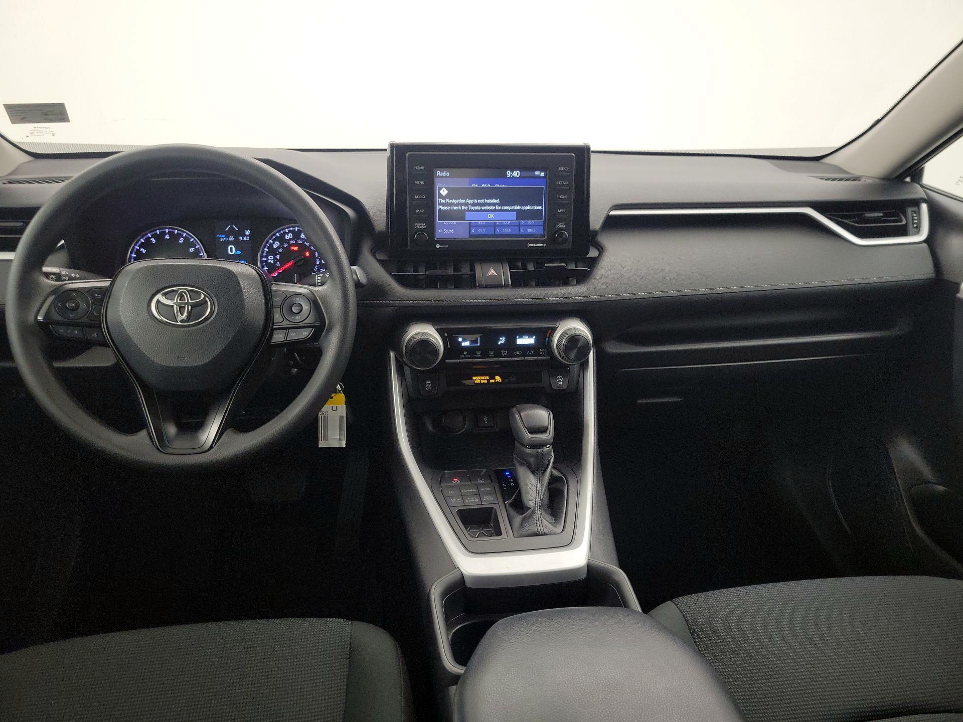 Thumbnail: 2020 Toyota RAV4 - 9