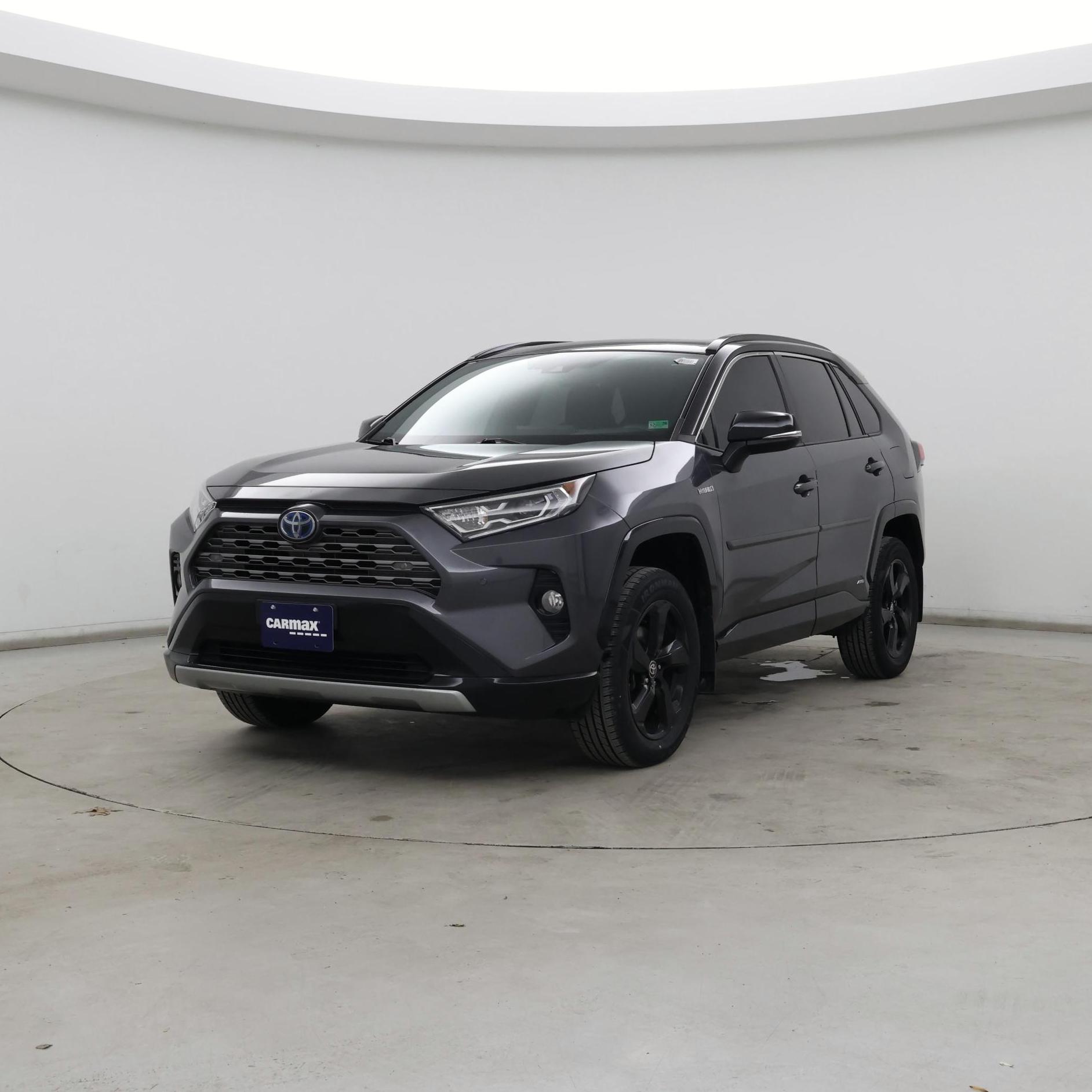Thumbnail: 2021 Toyota RAV4 - 4