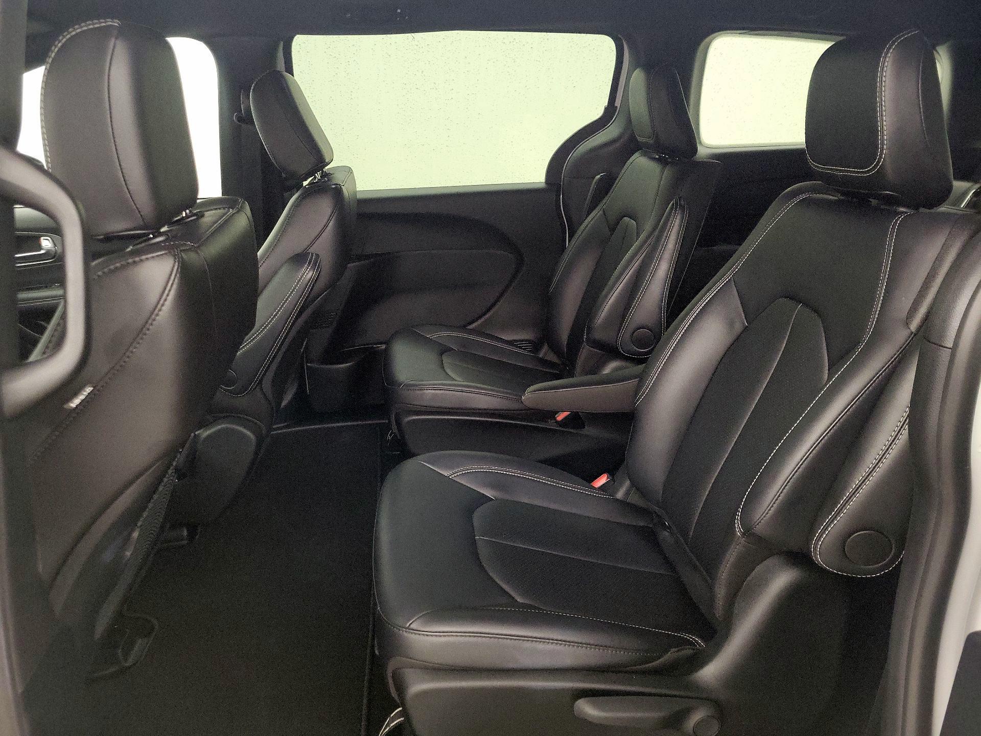 Thumbnail: 2025 Chrysler Pacifica - 19