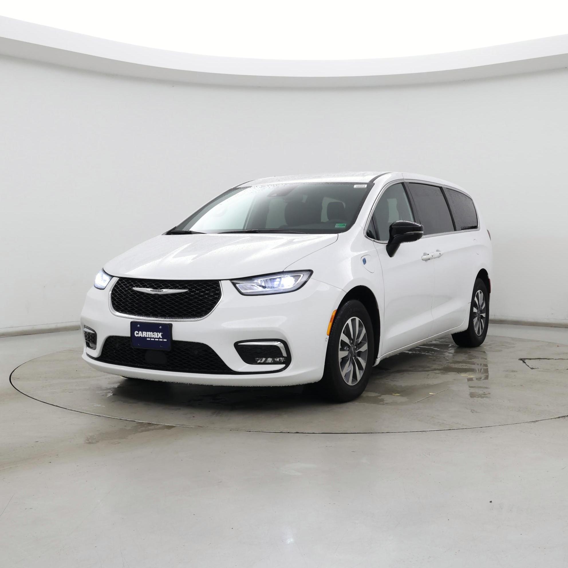 Thumbnail: 2025 Chrysler Pacifica - 4