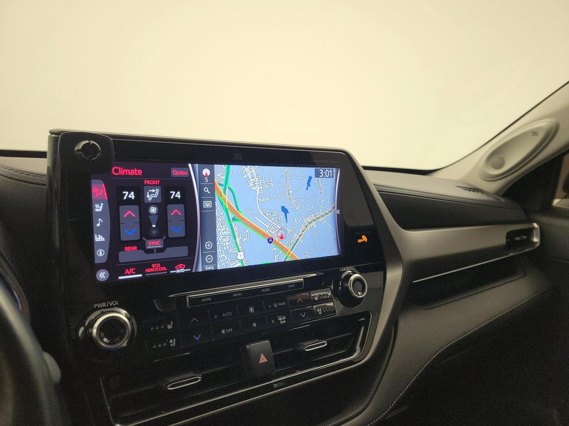 Thumbnail: 2021 Toyota Highlander - 14