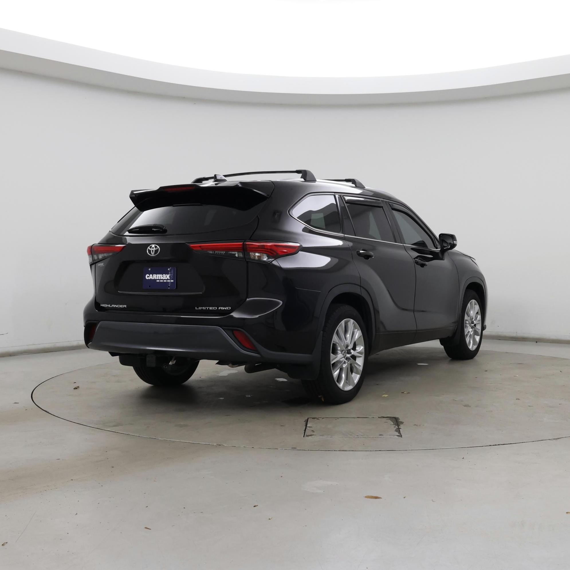 Thumbnail: 2021 Toyota Highlander - 8