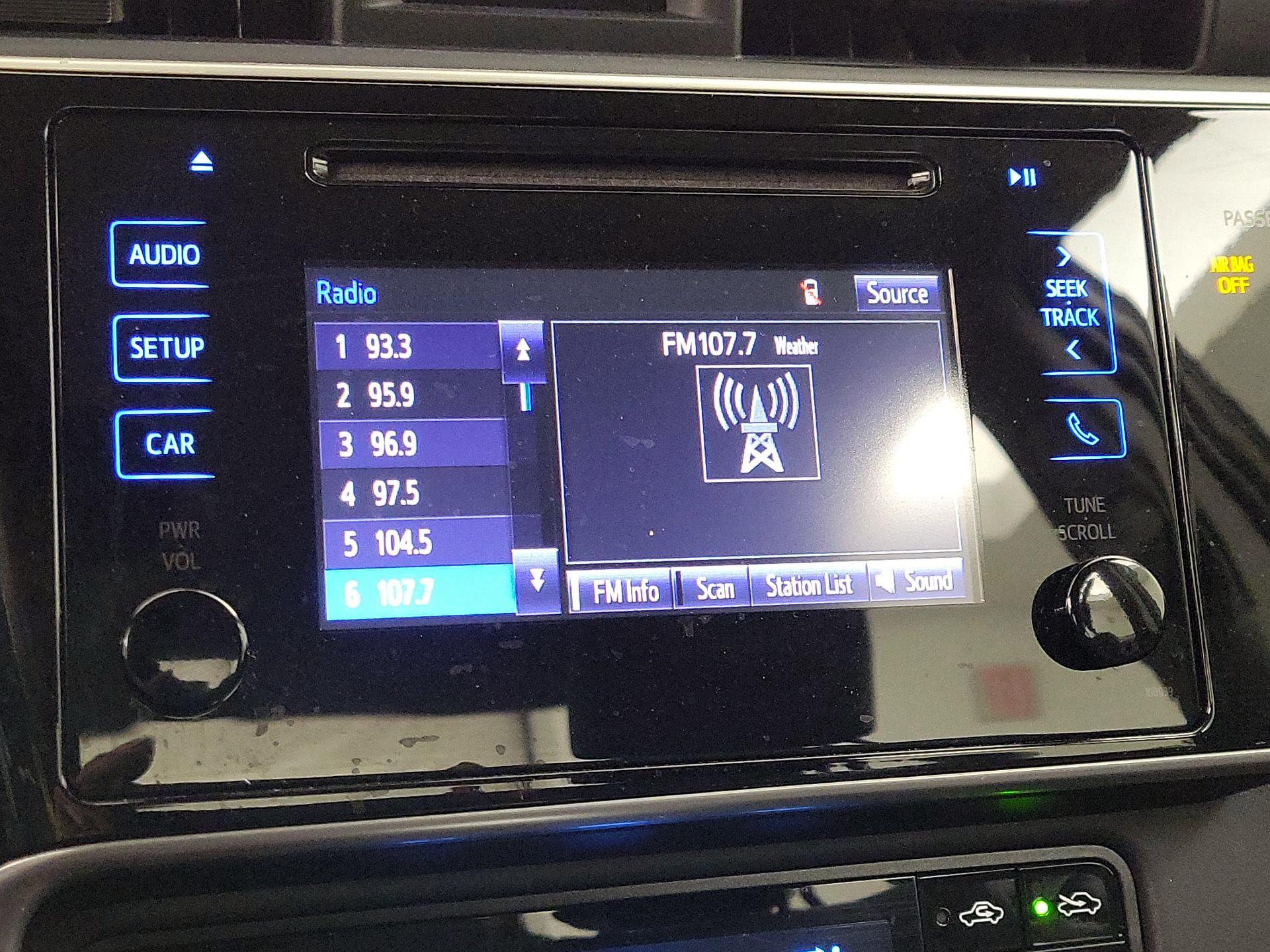 Thumbnail: 2017 Toyota Corolla - 15