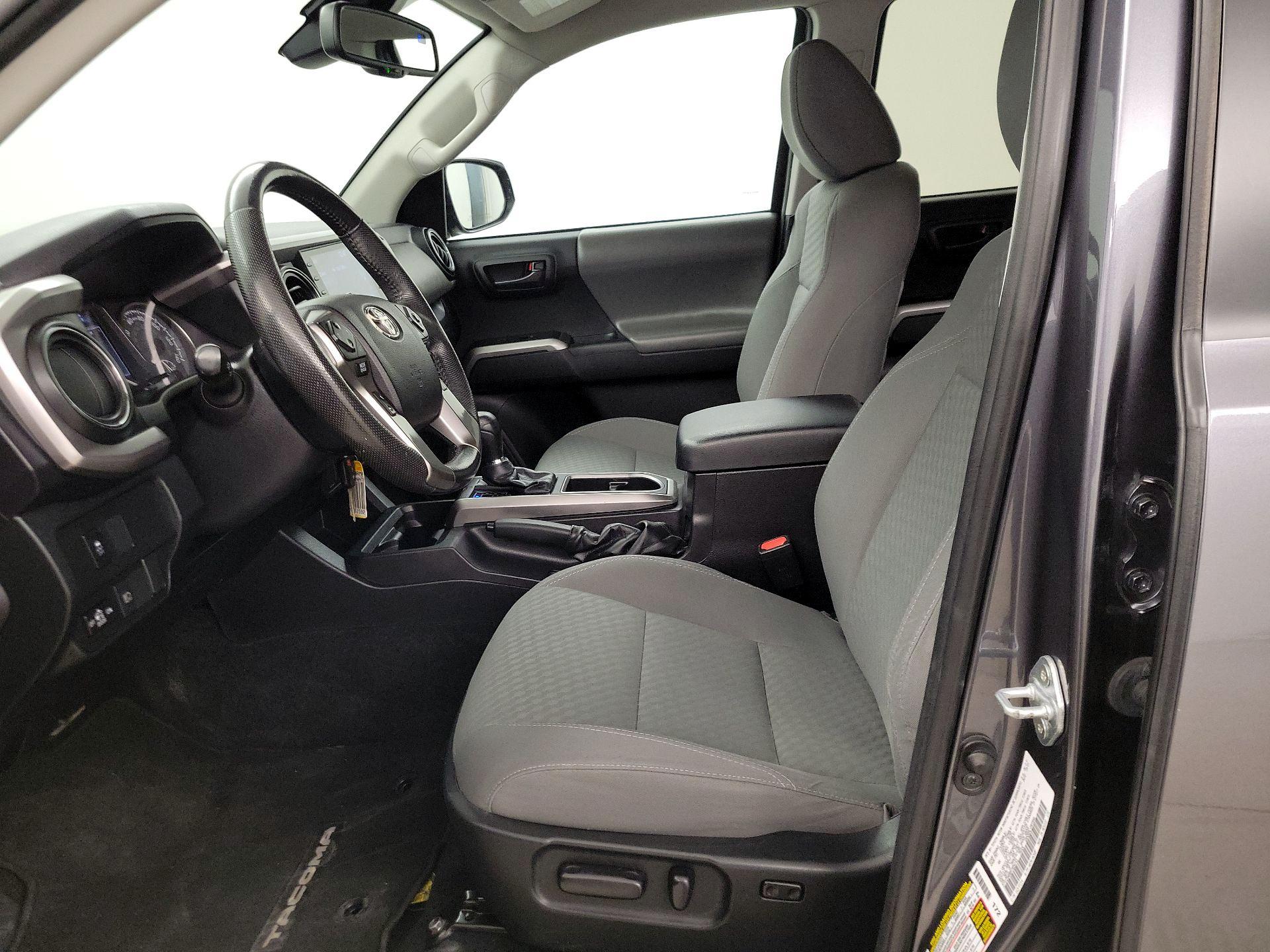 Thumbnail: 2022 Toyota Tacoma - 11