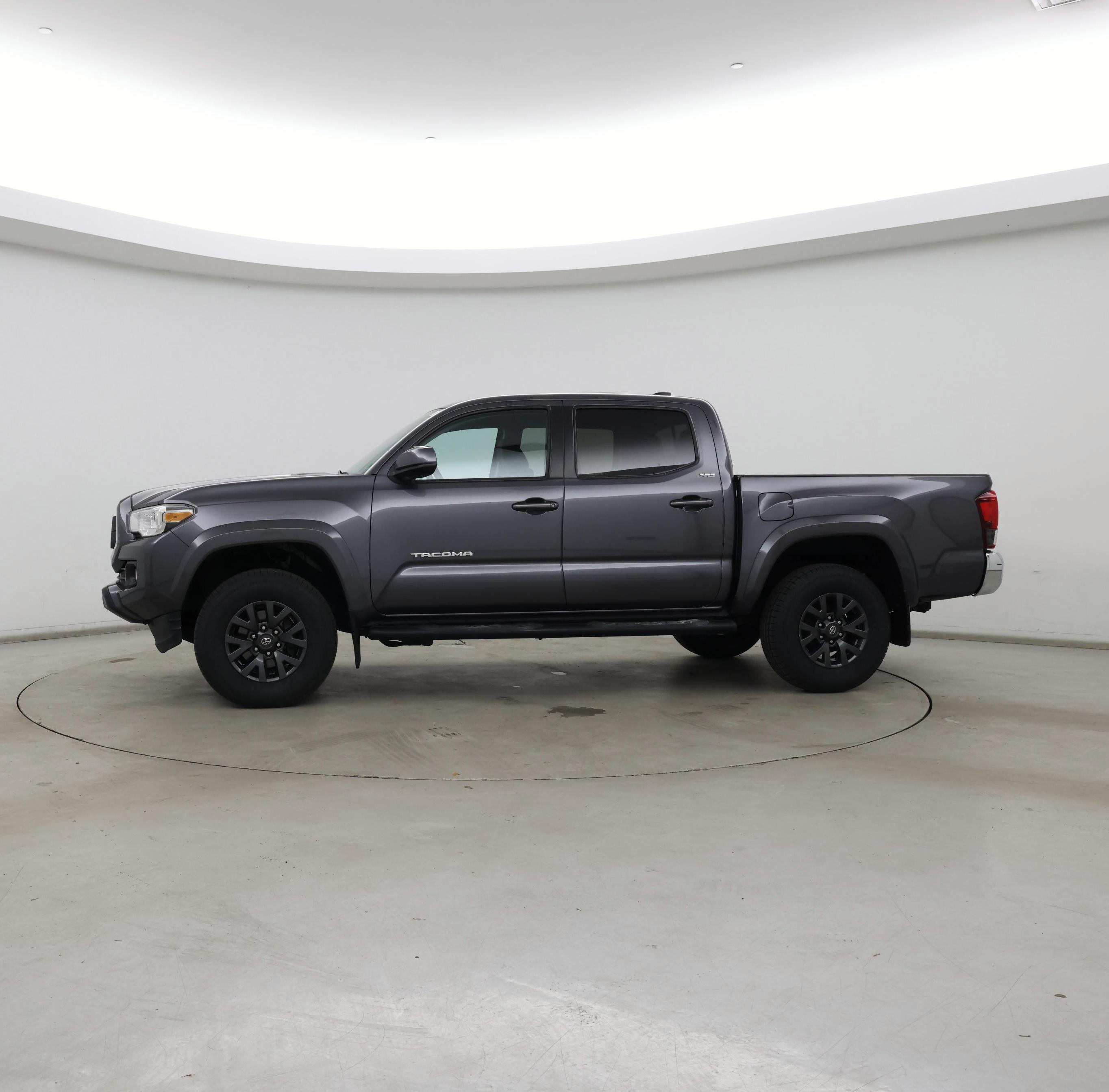 Thumbnail: 2022 Toyota Tacoma - 3