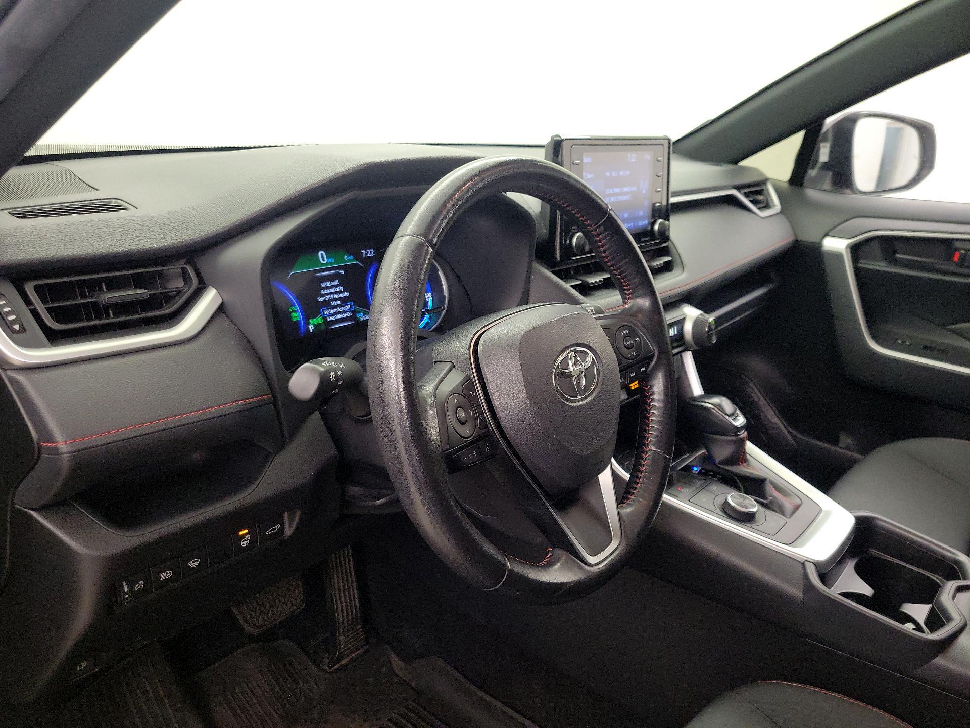 Thumbnail: 2021 Toyota RAV4 - 9