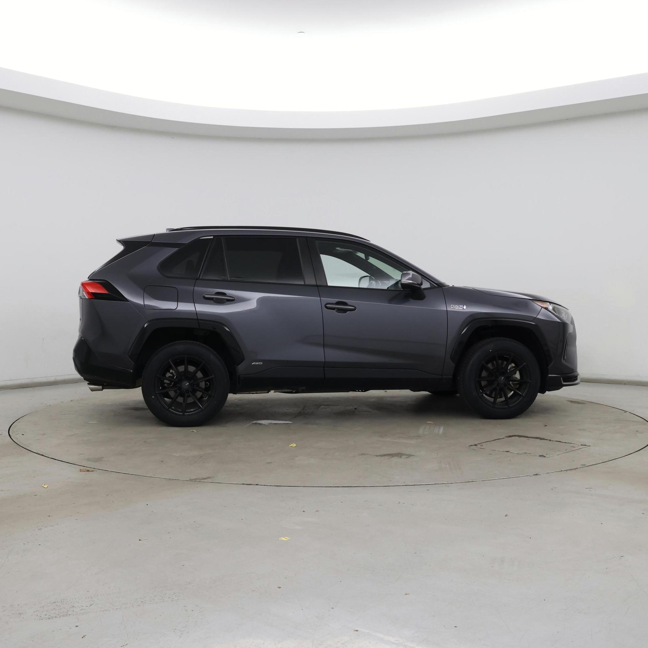 Thumbnail: 2021 Toyota RAV4 - 7