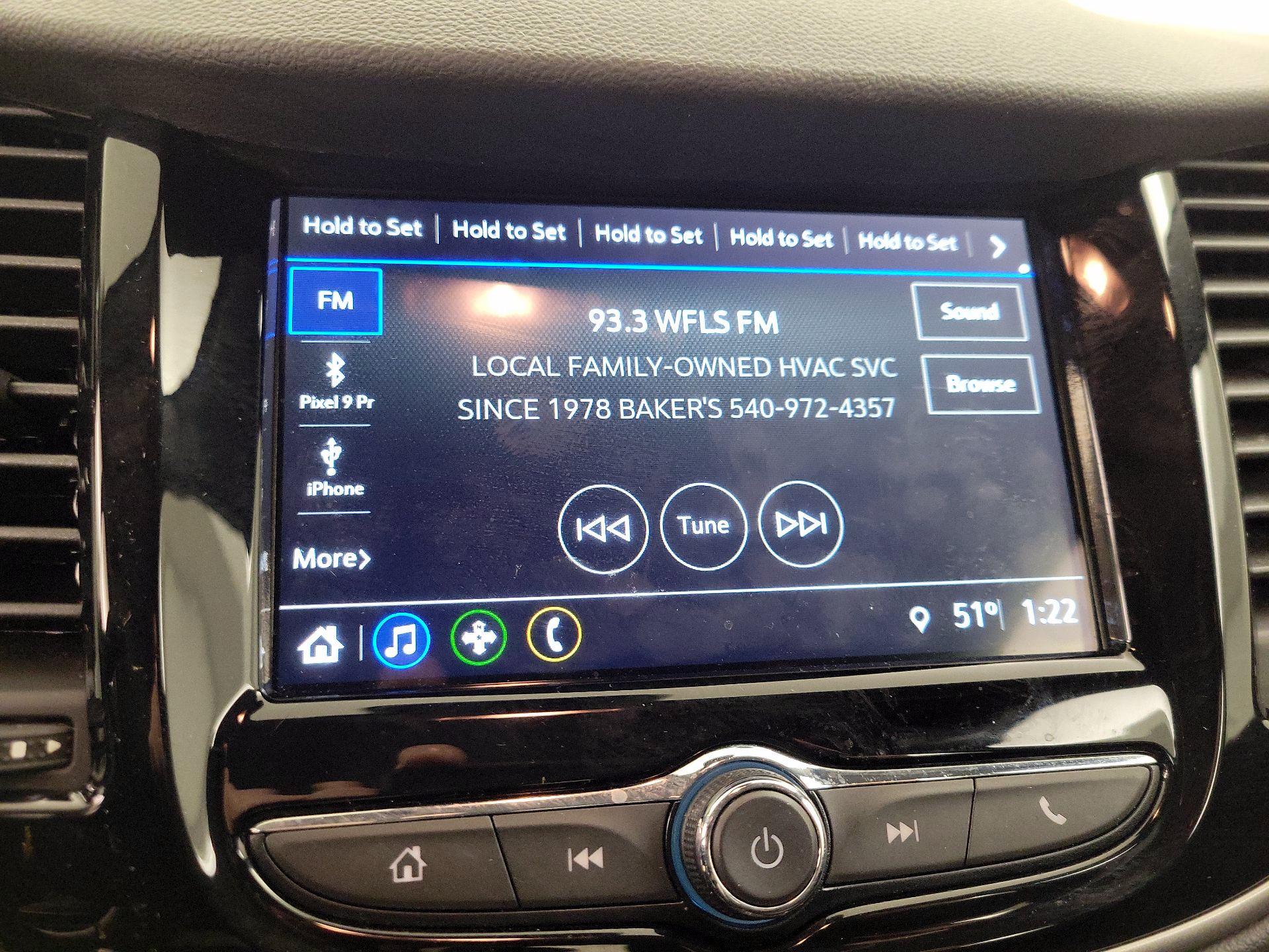 Thumbnail: 2018 Chevrolet Trax - 15