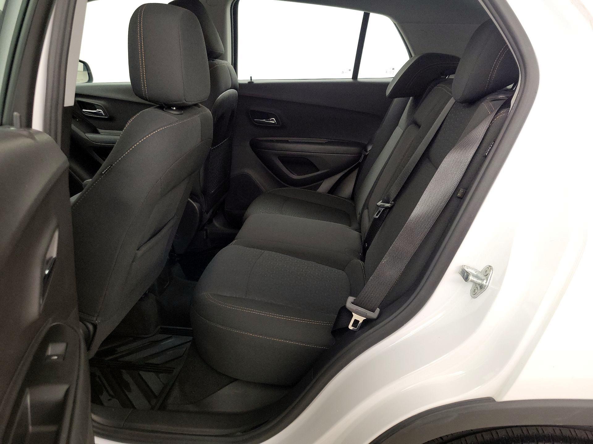 Thumbnail: 2018 Chevrolet Trax - 19