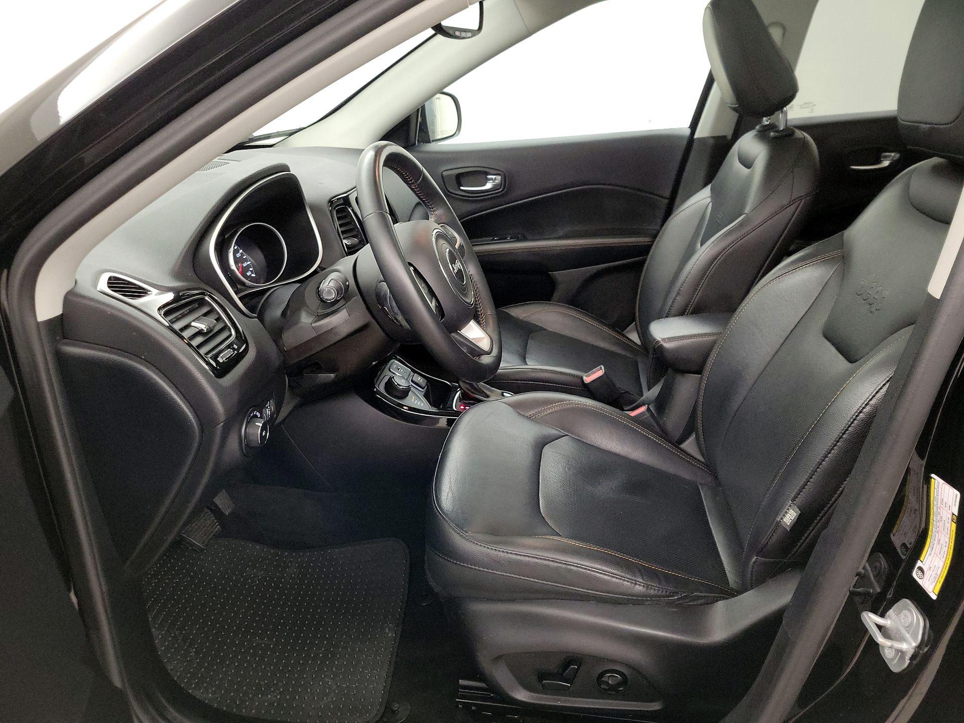 Thumbnail: 2018 Jeep Compass - 11