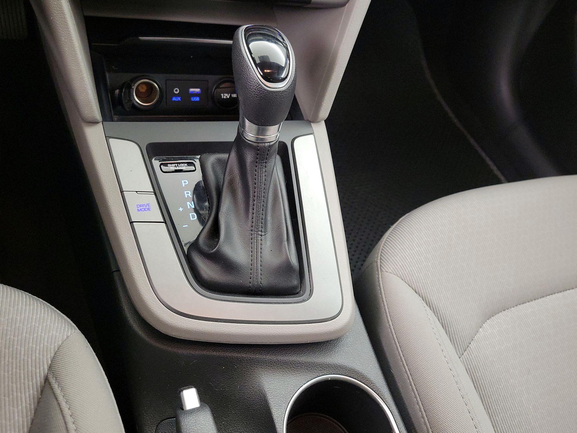 Thumbnail: 2018 Hyundai Elantra - 17