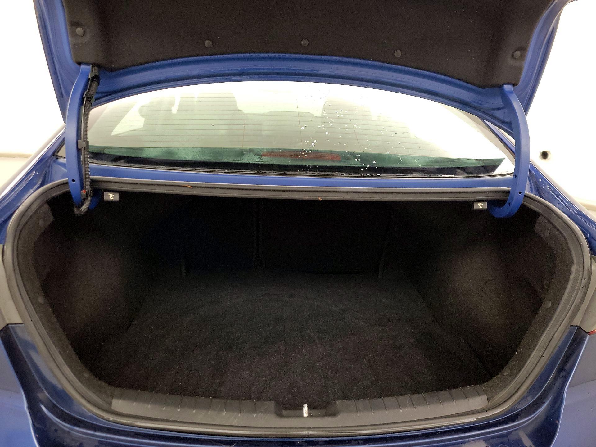 Thumbnail: 2018 Hyundai Elantra - 20