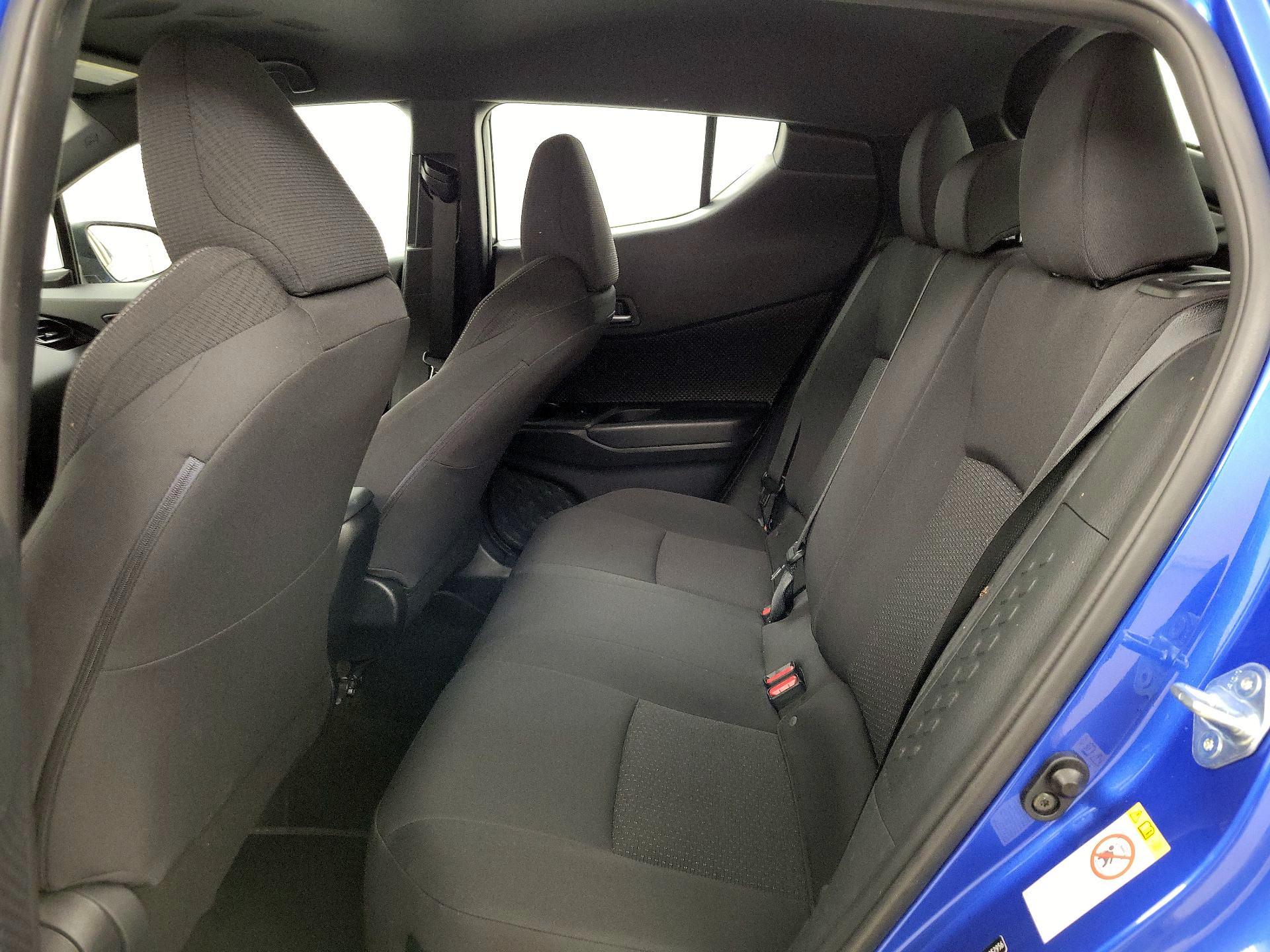 Thumbnail: 2018 Toyota C-HR - 19