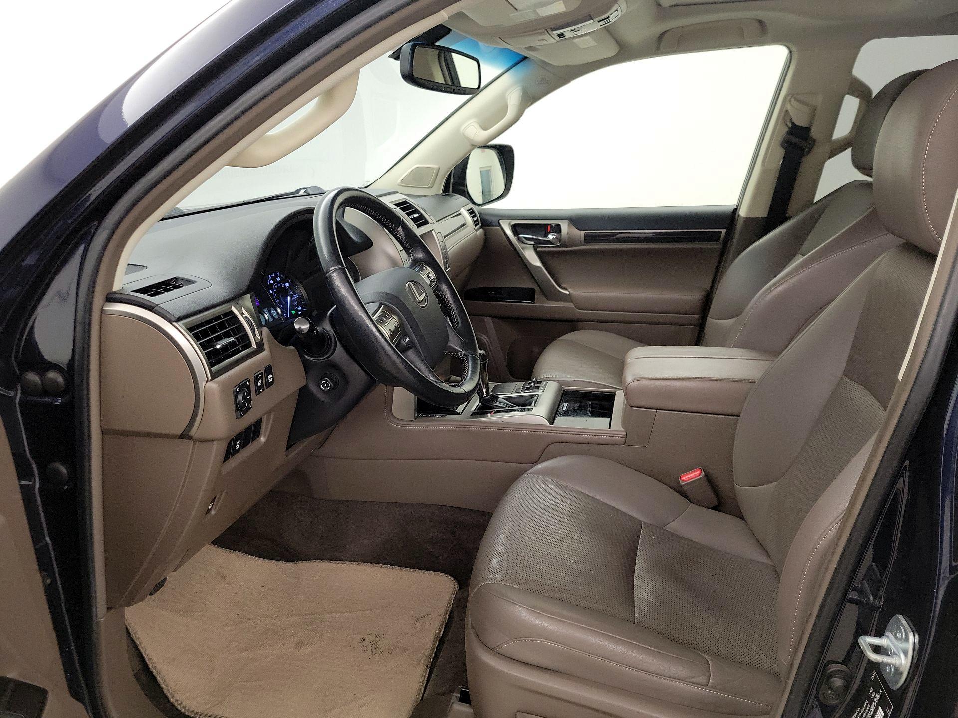 Thumbnail: 2017 Lexus GX - 11