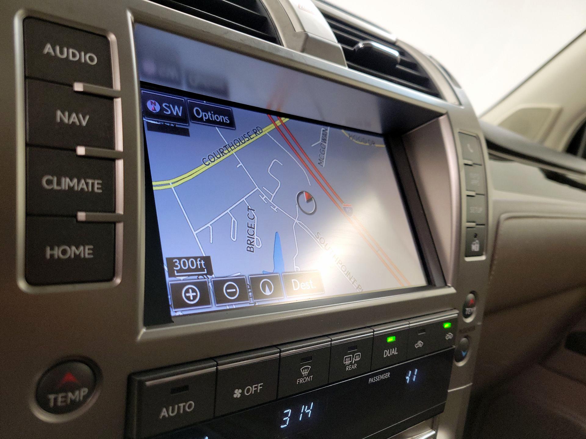 Thumbnail: 2017 Lexus GX - 14