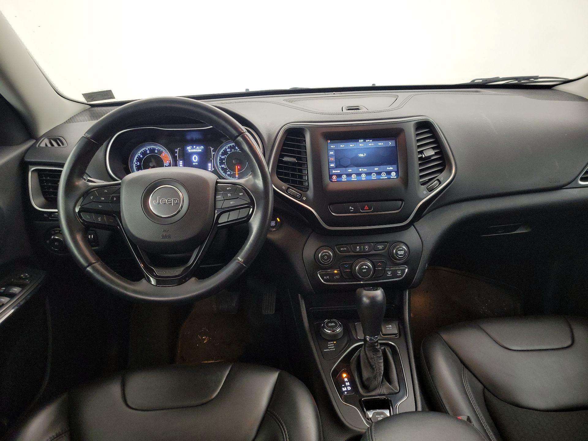 Thumbnail: 2019 Jeep Cherokee - 9