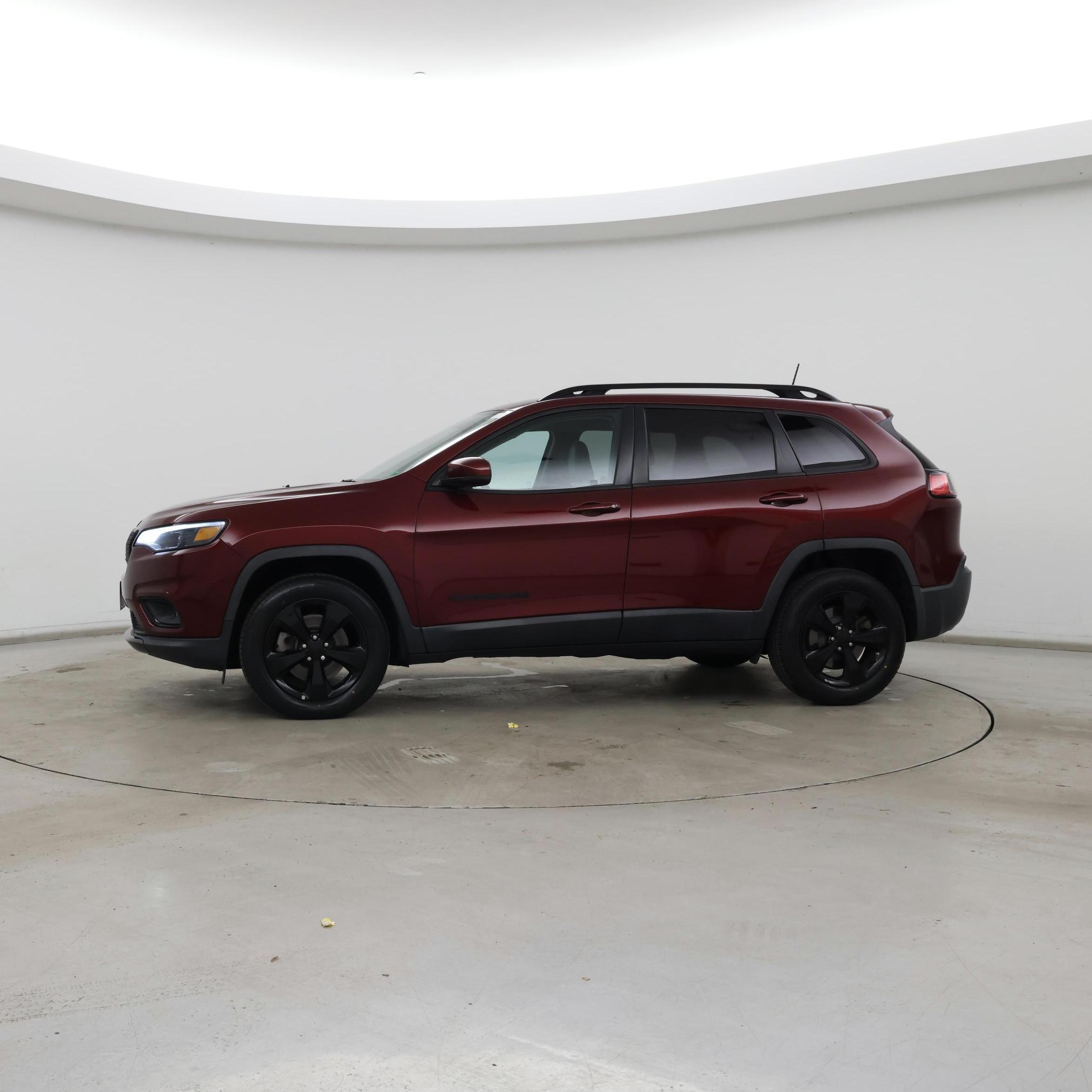 Thumbnail: 2019 Jeep Cherokee - 3