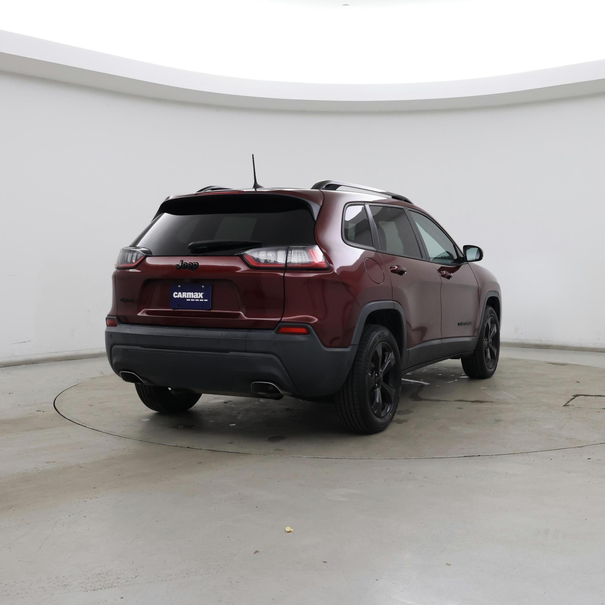 Thumbnail: 2019 Jeep Cherokee - 8