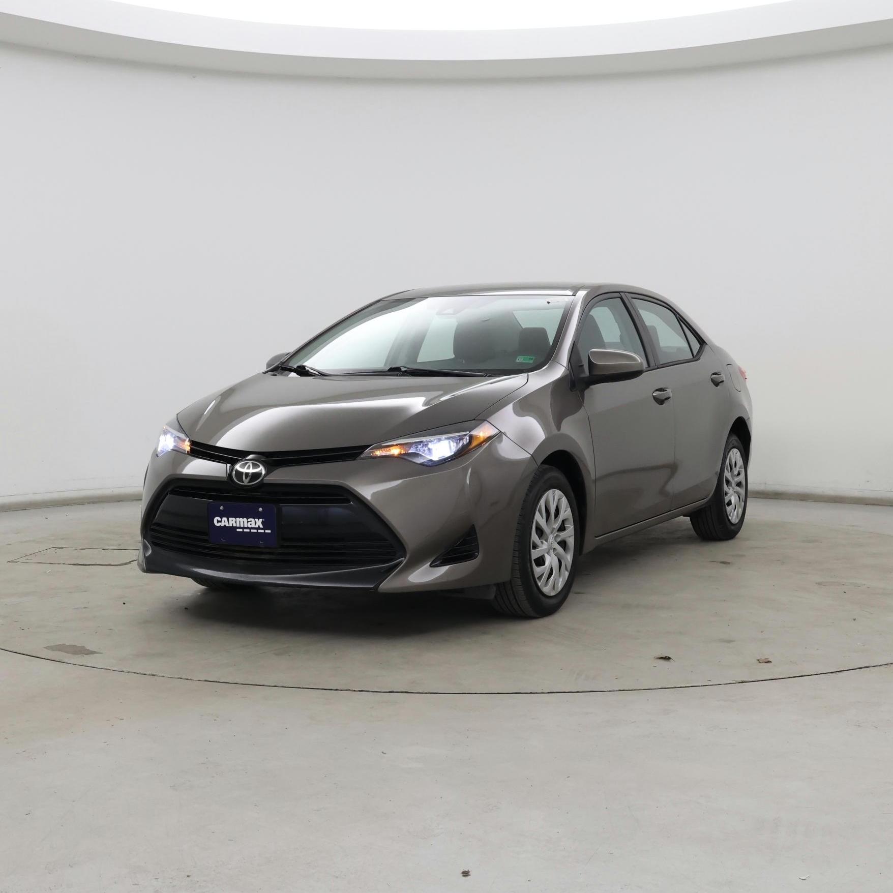 Thumbnail: 2017 Toyota Corolla - 4