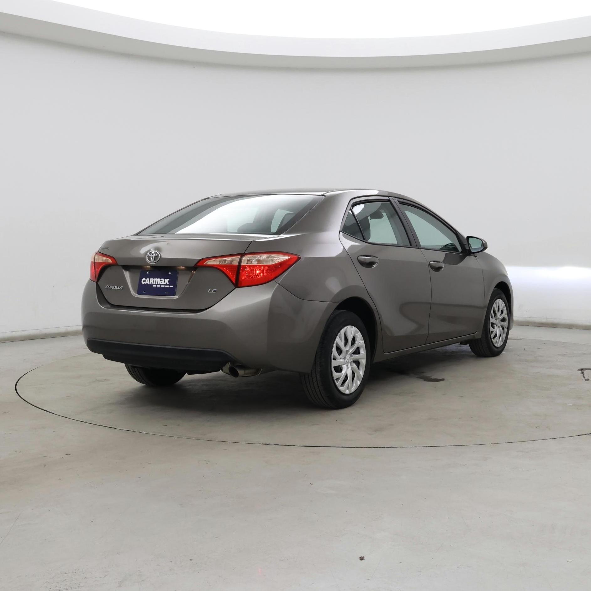 Thumbnail: 2017 Toyota Corolla - 8