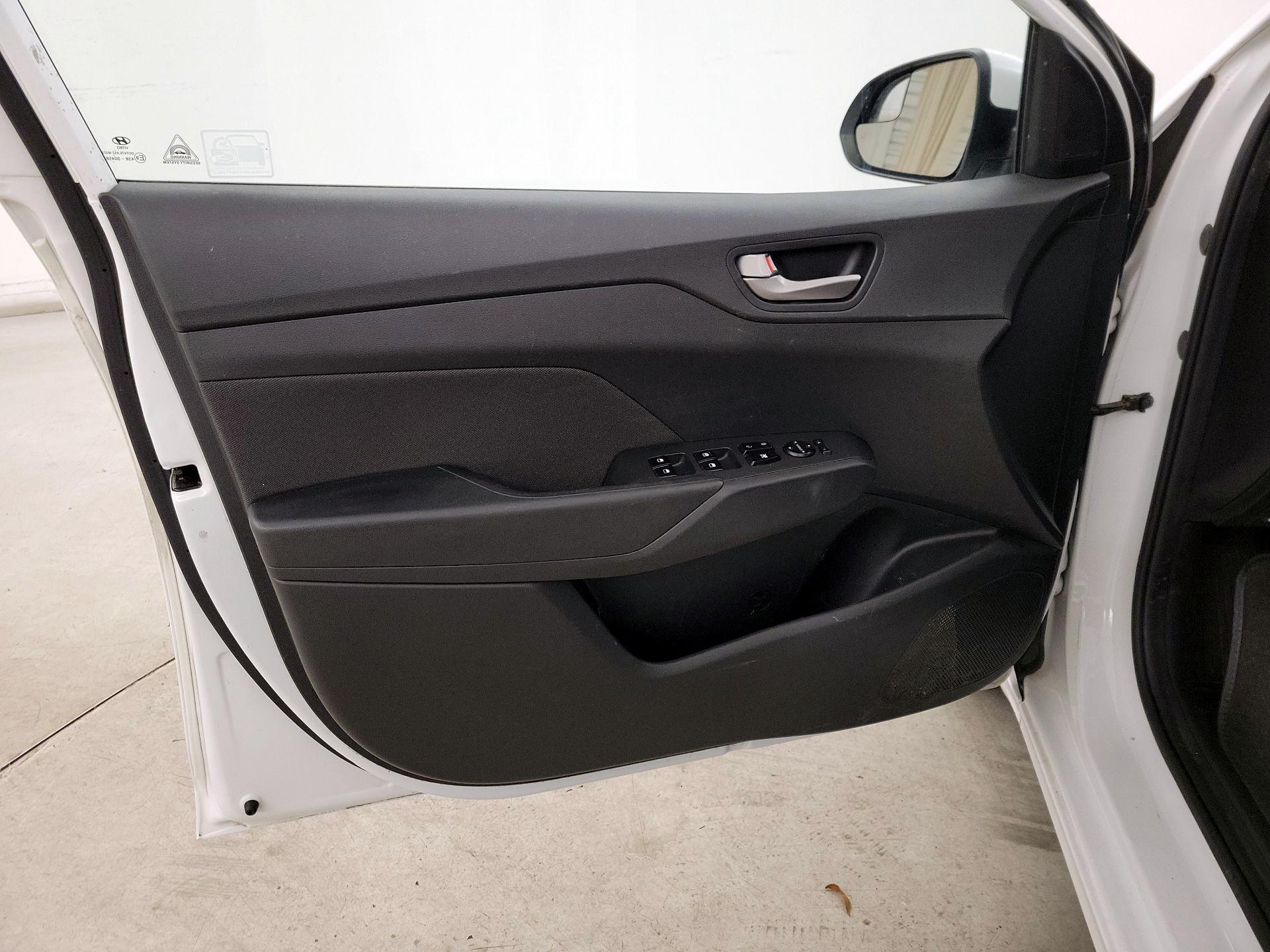 Thumbnail: 2019 Hyundai Accent - 12