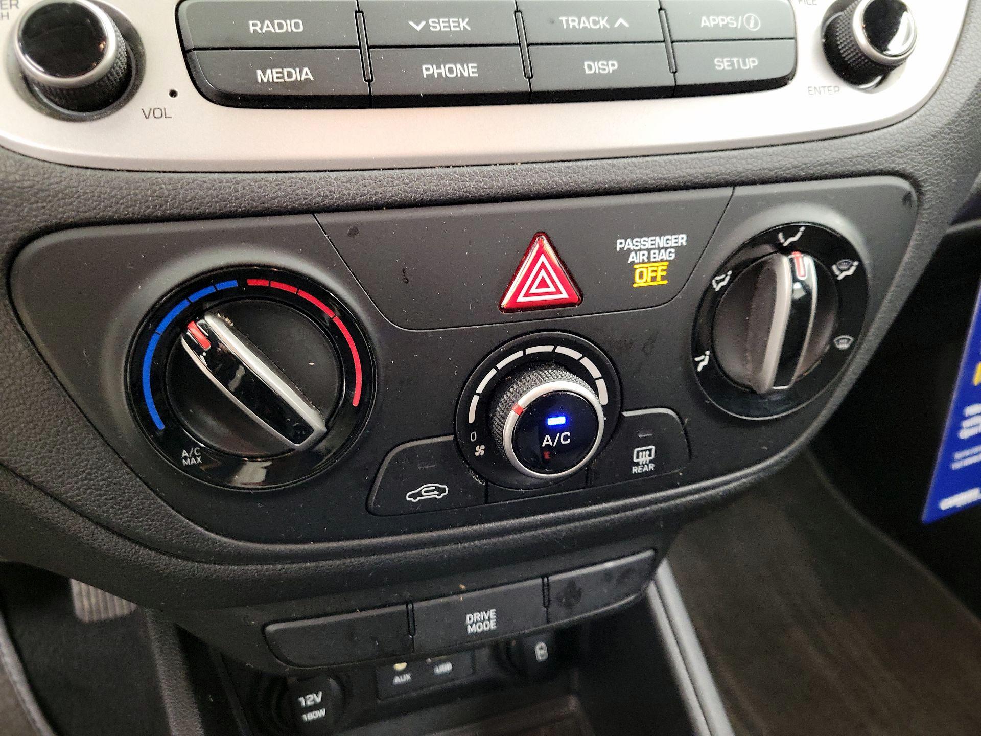 Thumbnail: 2019 Hyundai Accent - 16