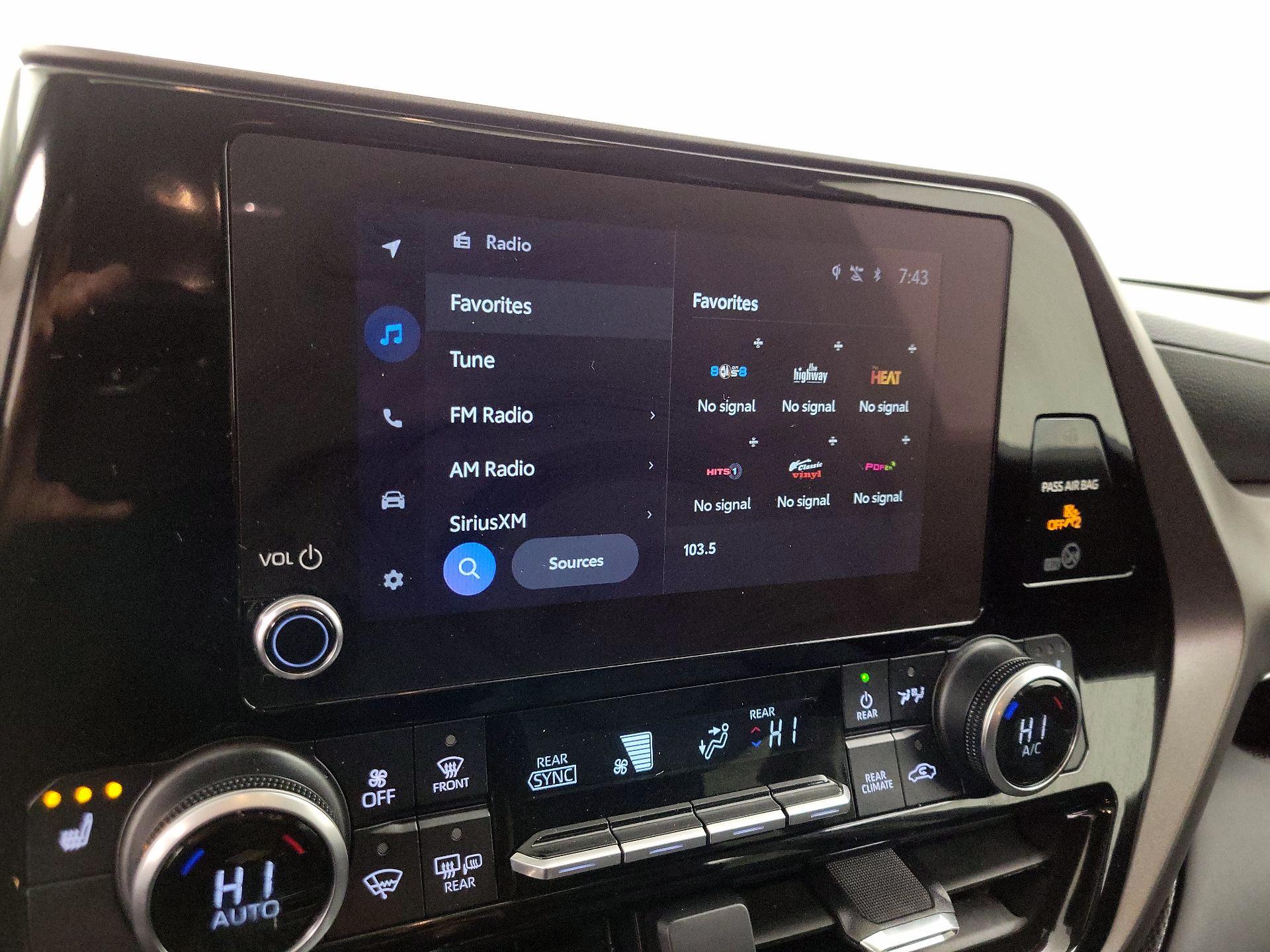 Thumbnail: 2024 Toyota Highlander - 16