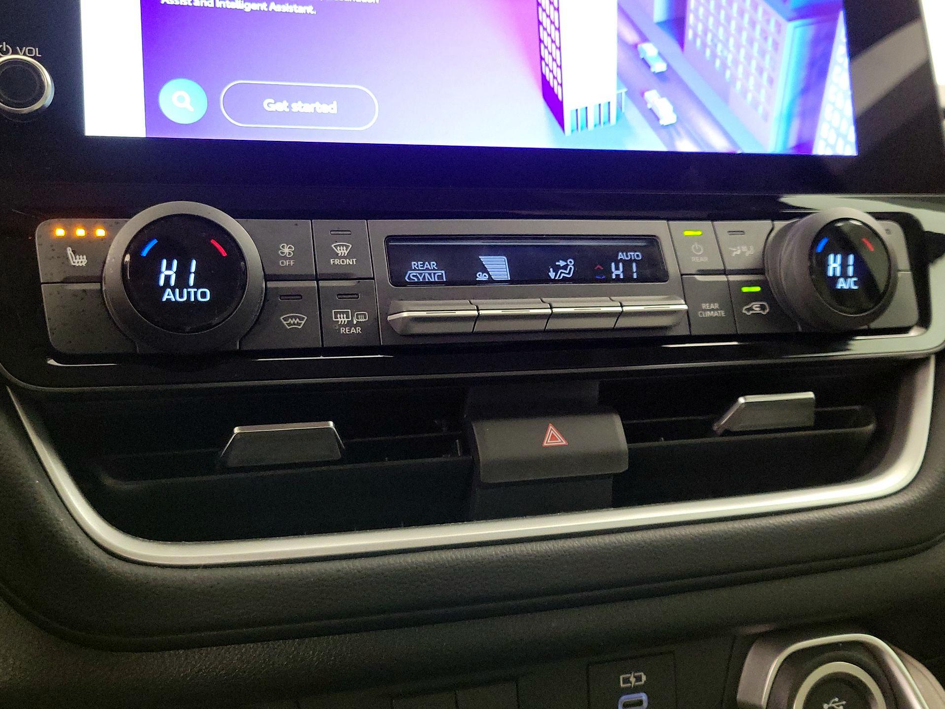 Thumbnail: 2024 Toyota Grand Highlander - 16