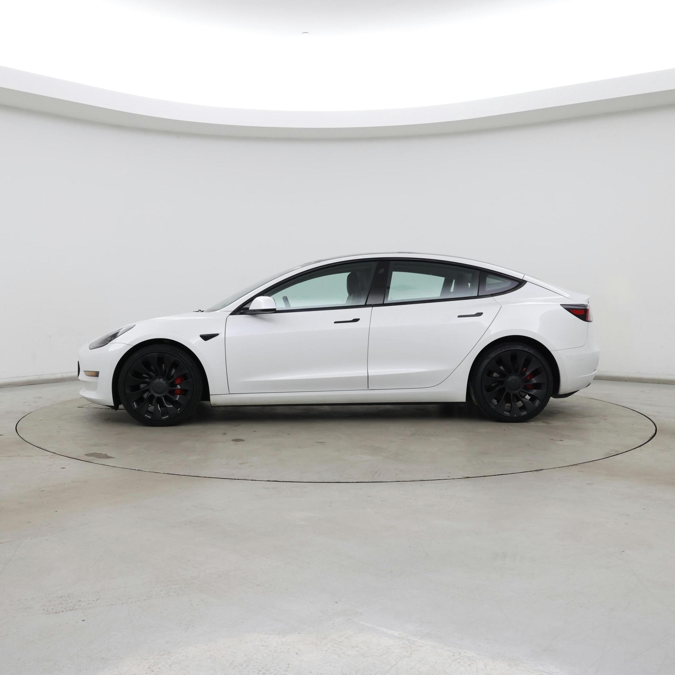 Thumbnail: 2023 Tesla Model 3 - 3