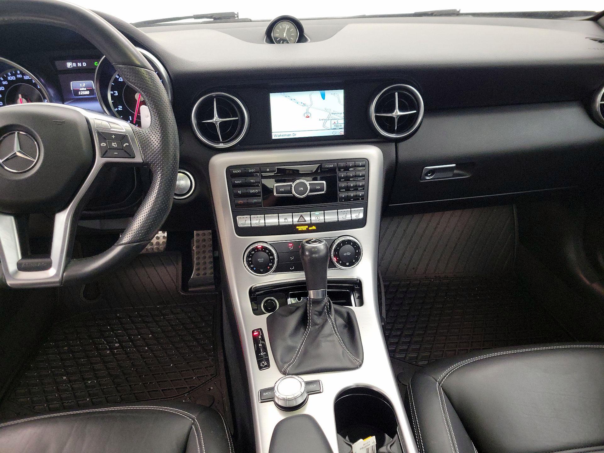 Thumbnail: 2016 Mercedes-Benz SL-Class - 9