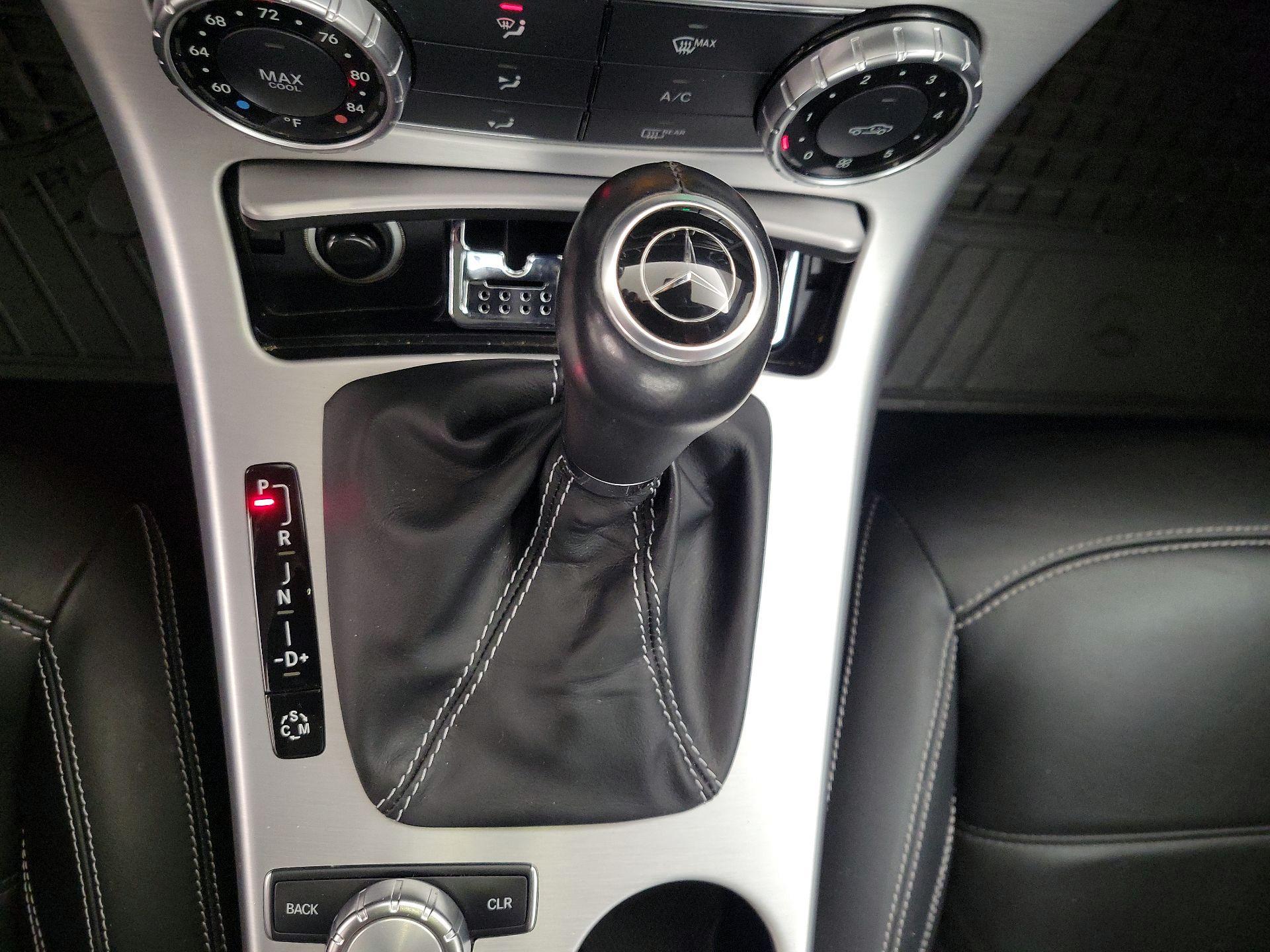 Thumbnail: 2016 Mercedes-Benz SL-Class - 17