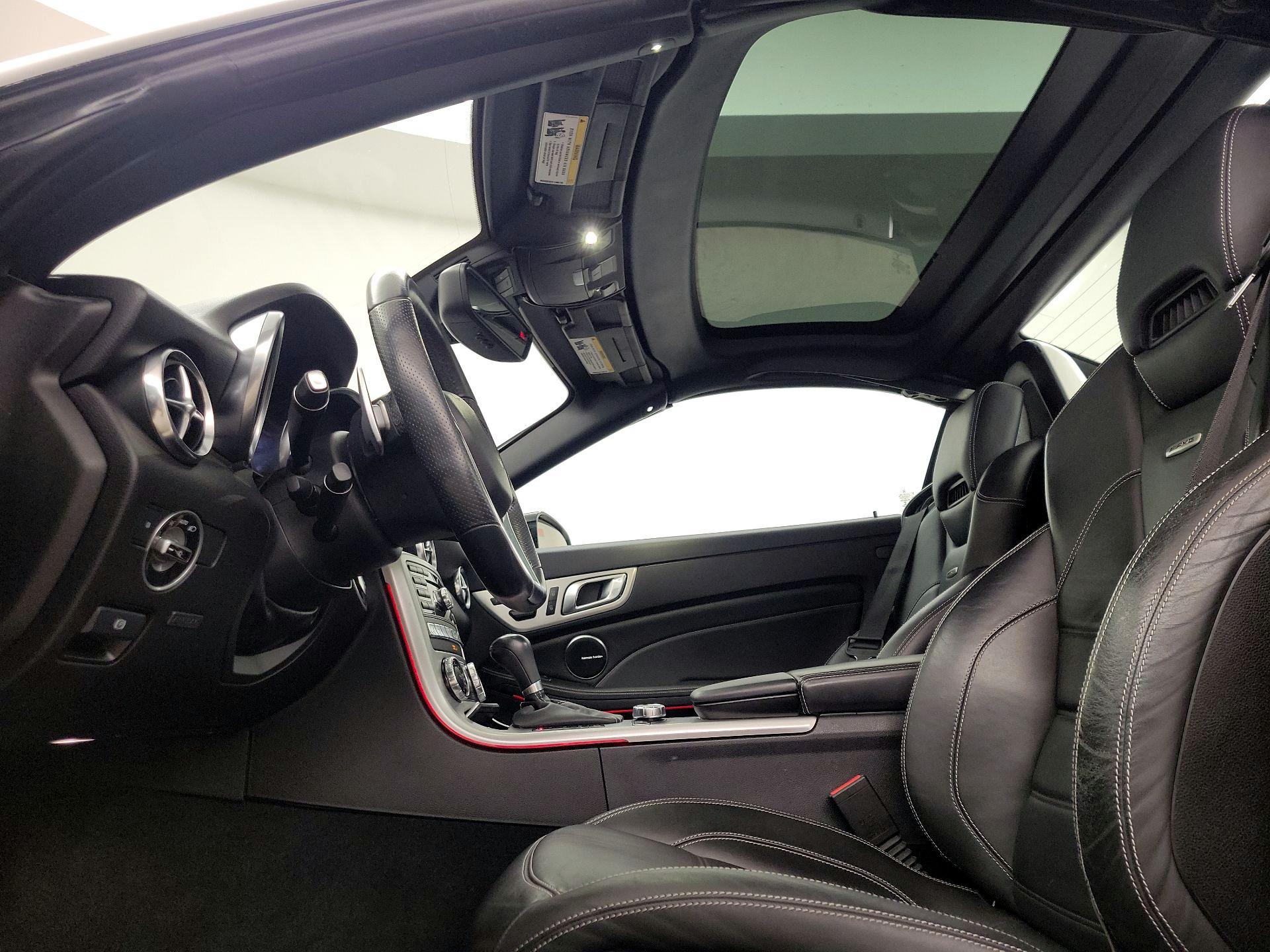 Thumbnail: 2016 Mercedes-Benz SL-Class - 19