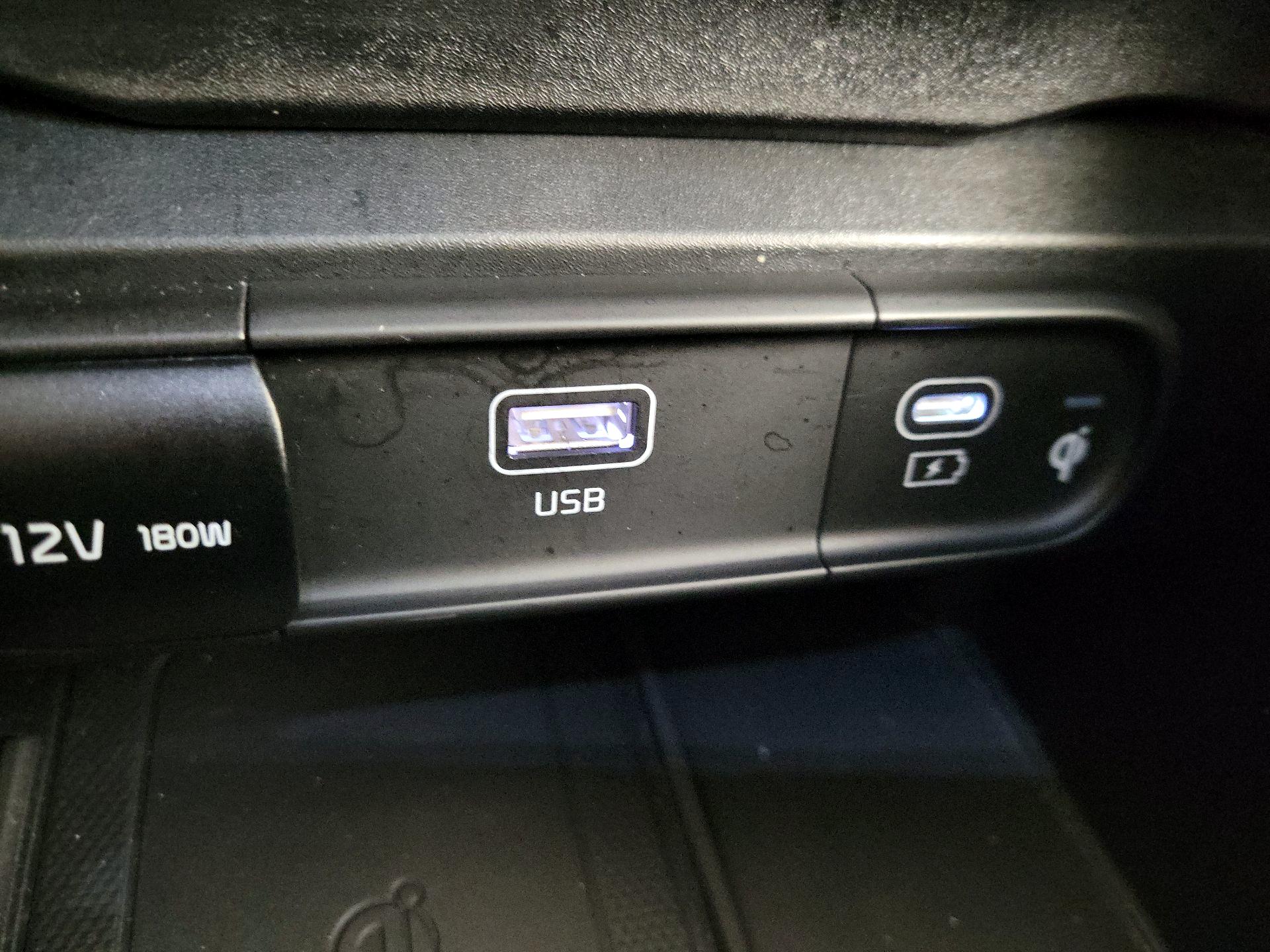 Thumbnail: 2024 Kia Telluride - 19