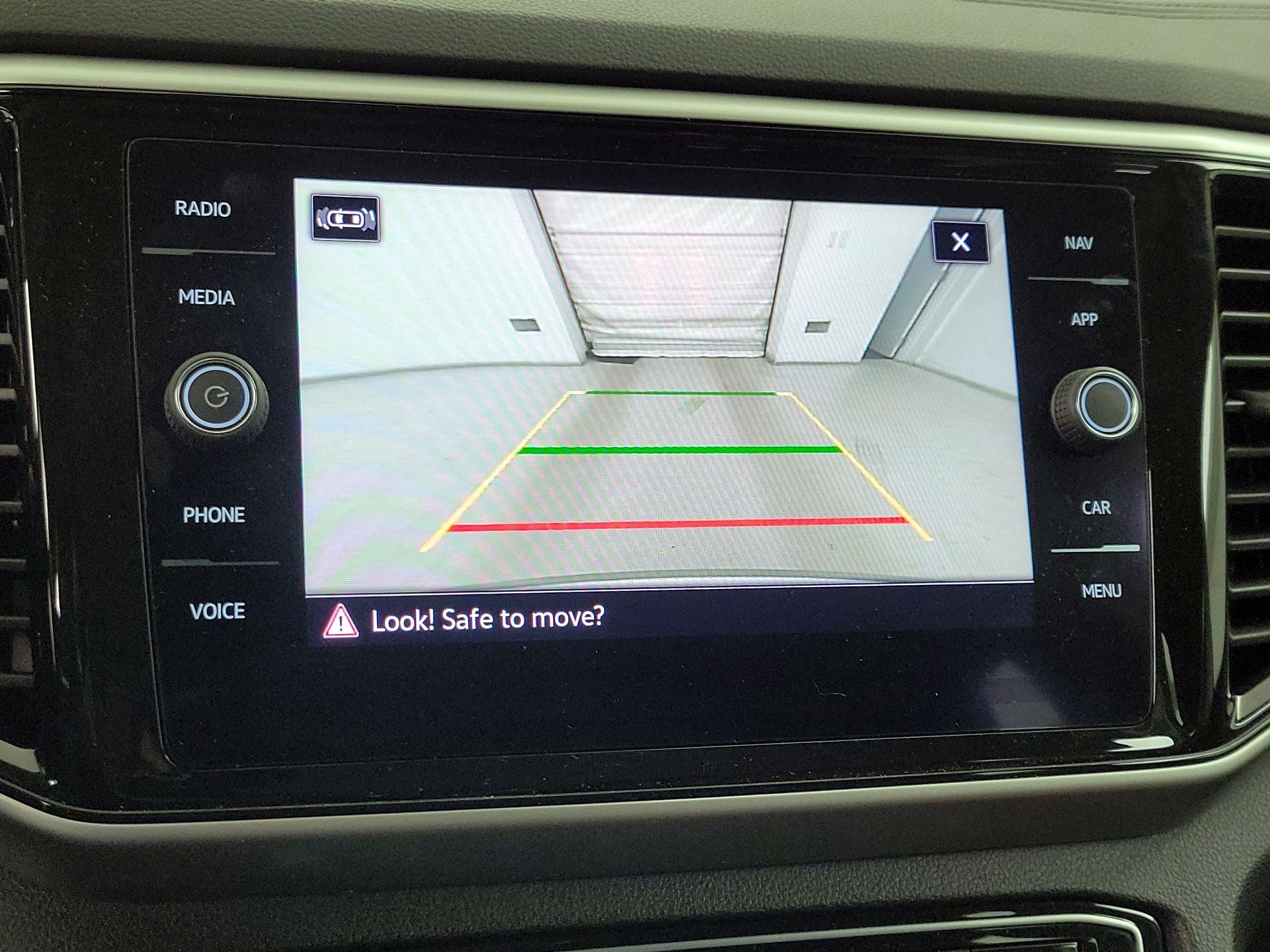 Thumbnail: 2022 Volkswagen Atlas - 15