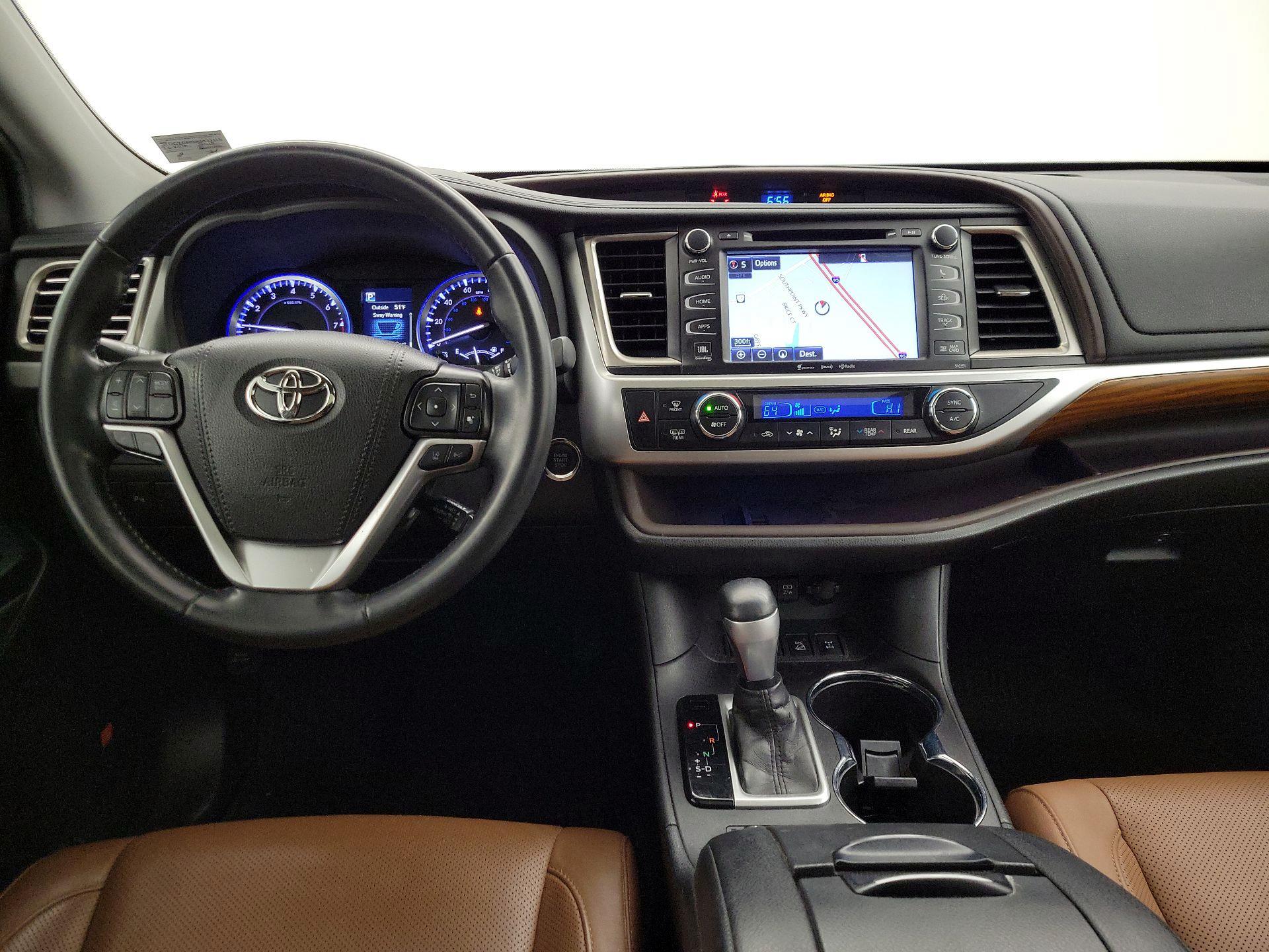 Thumbnail: 2019 Toyota Highlander - 9