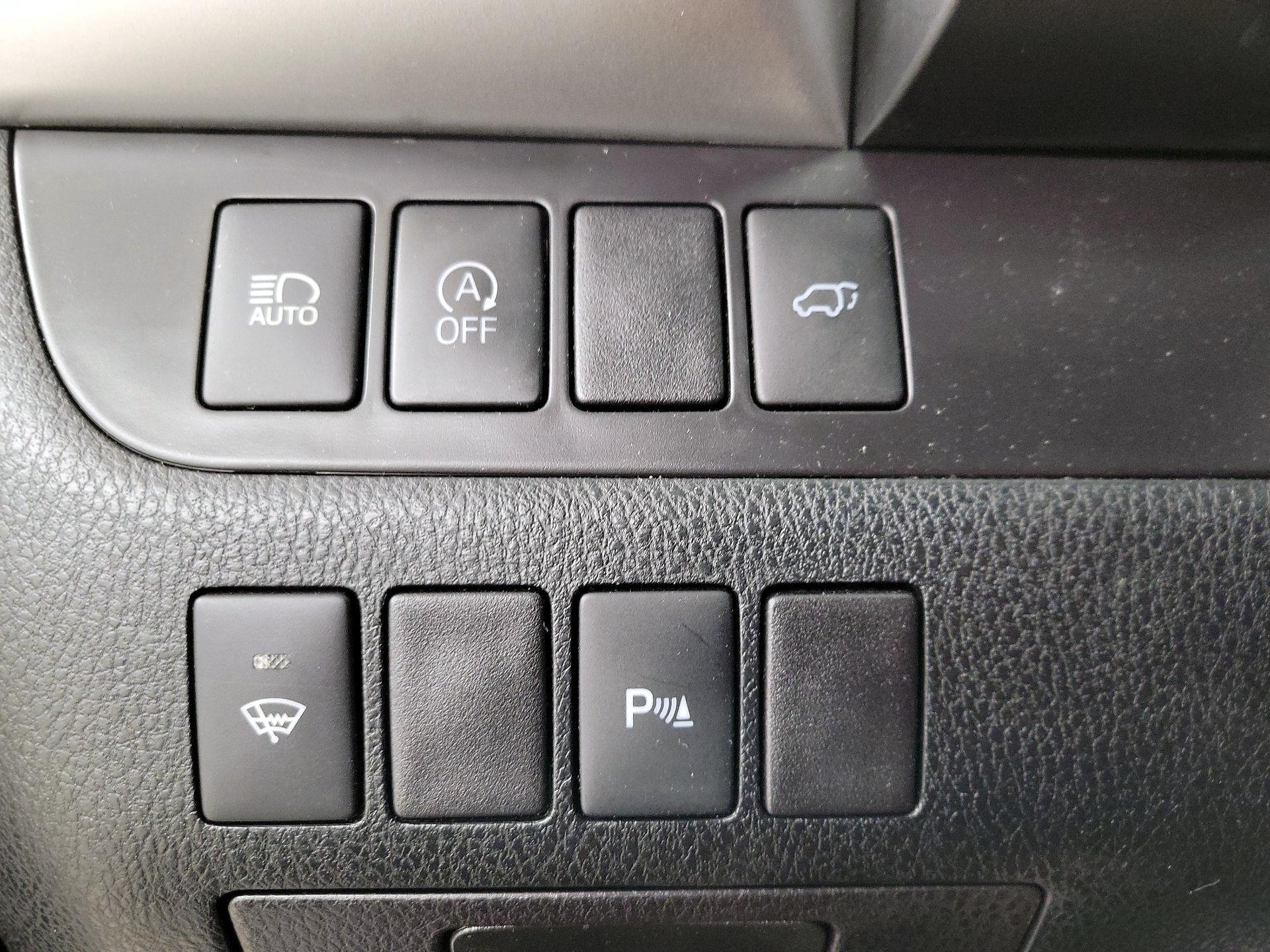 Thumbnail: 2019 Toyota Highlander - 13