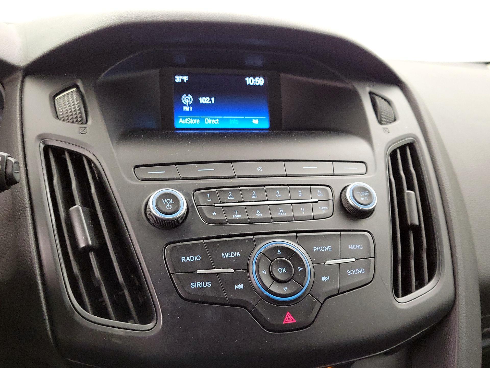 Thumbnail: 2018 Ford Focus - 15