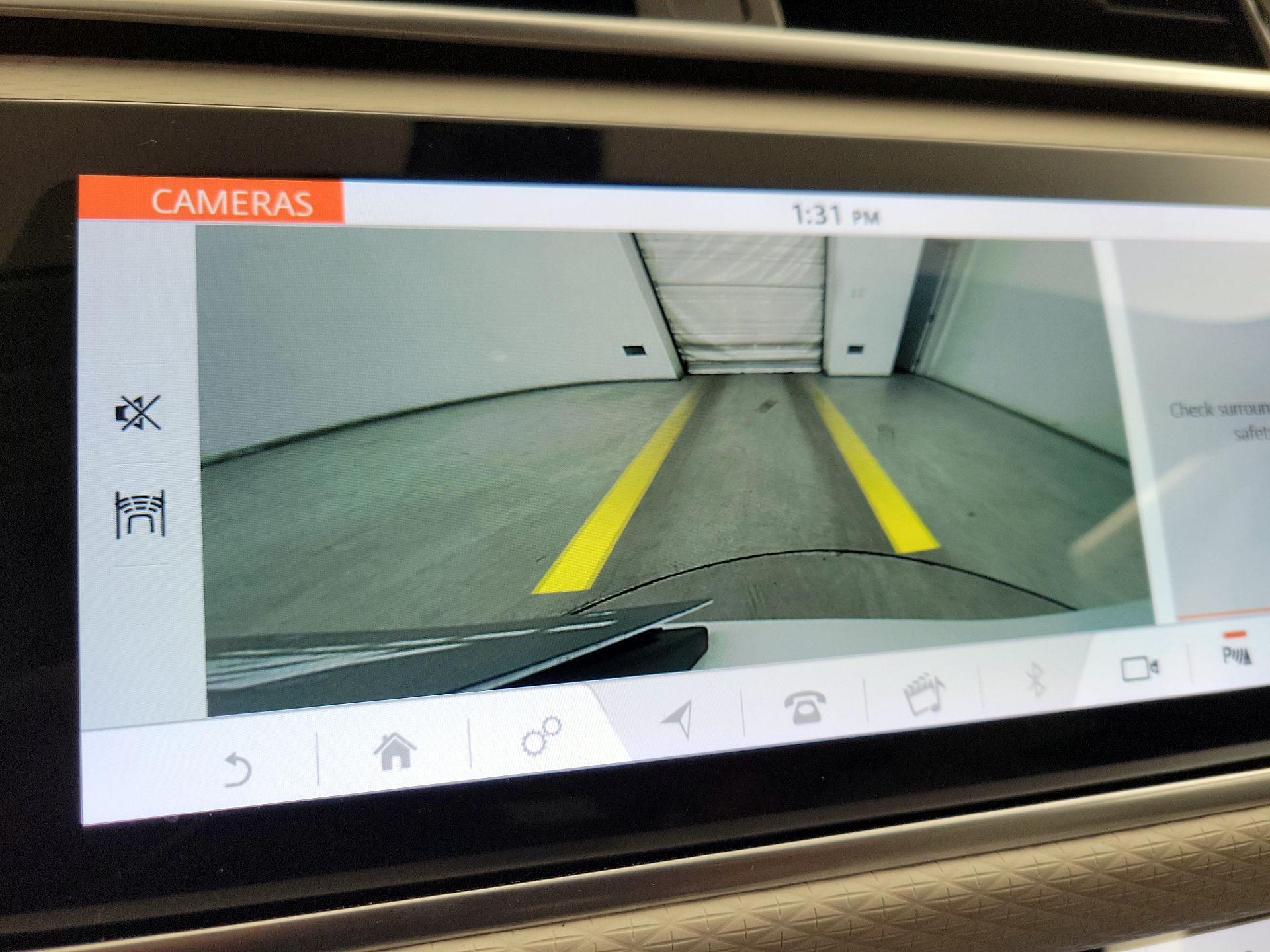 Thumbnail: 2020 Land Rover Range Rover Velar - 15