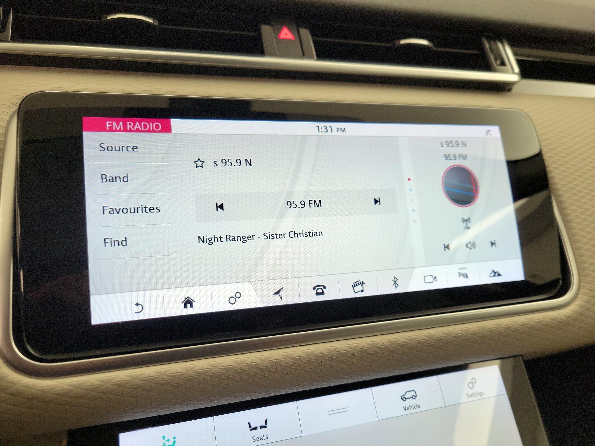 Thumbnail: 2020 Land Rover Range Rover Velar - 16