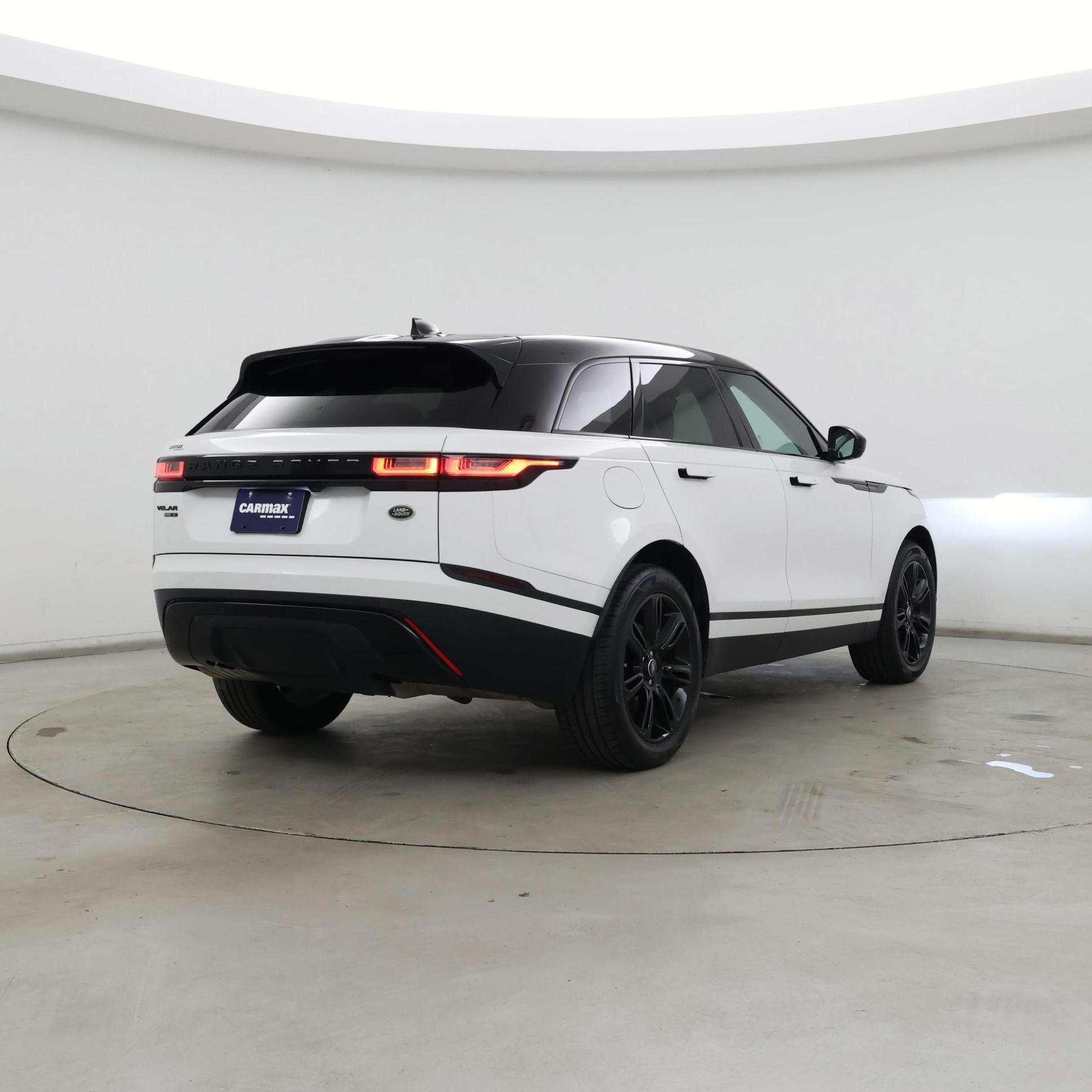 Thumbnail: 2020 Land Rover Range Rover Velar - 8
