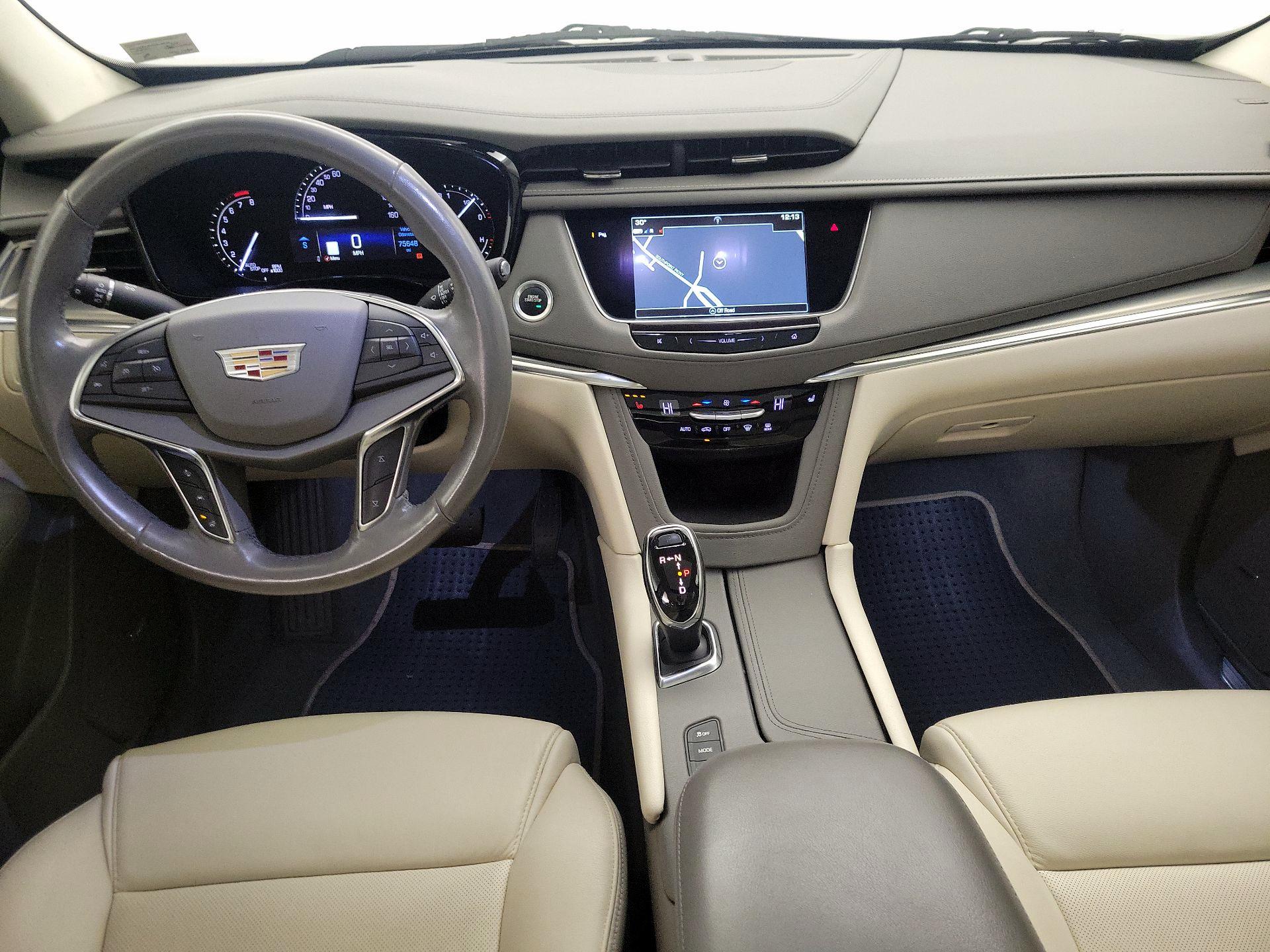 Thumbnail: 2018 Cadillac XT5 - 9