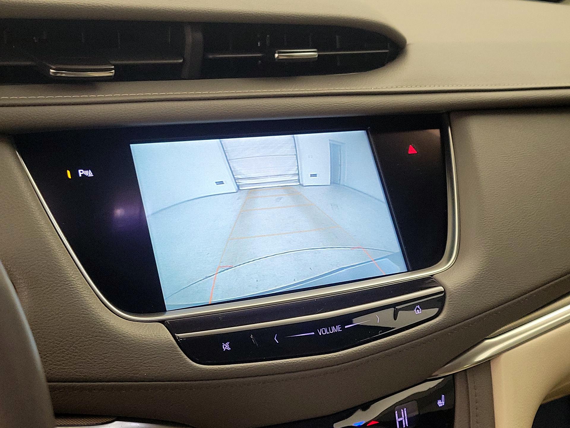 Thumbnail: 2018 Cadillac XT5 - 15