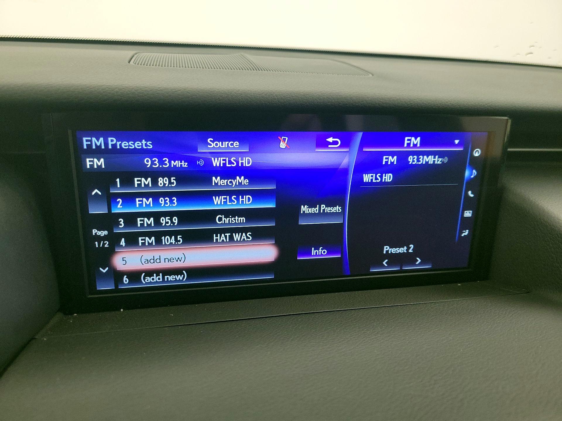 Thumbnail: 2020 Lexus IS - 16