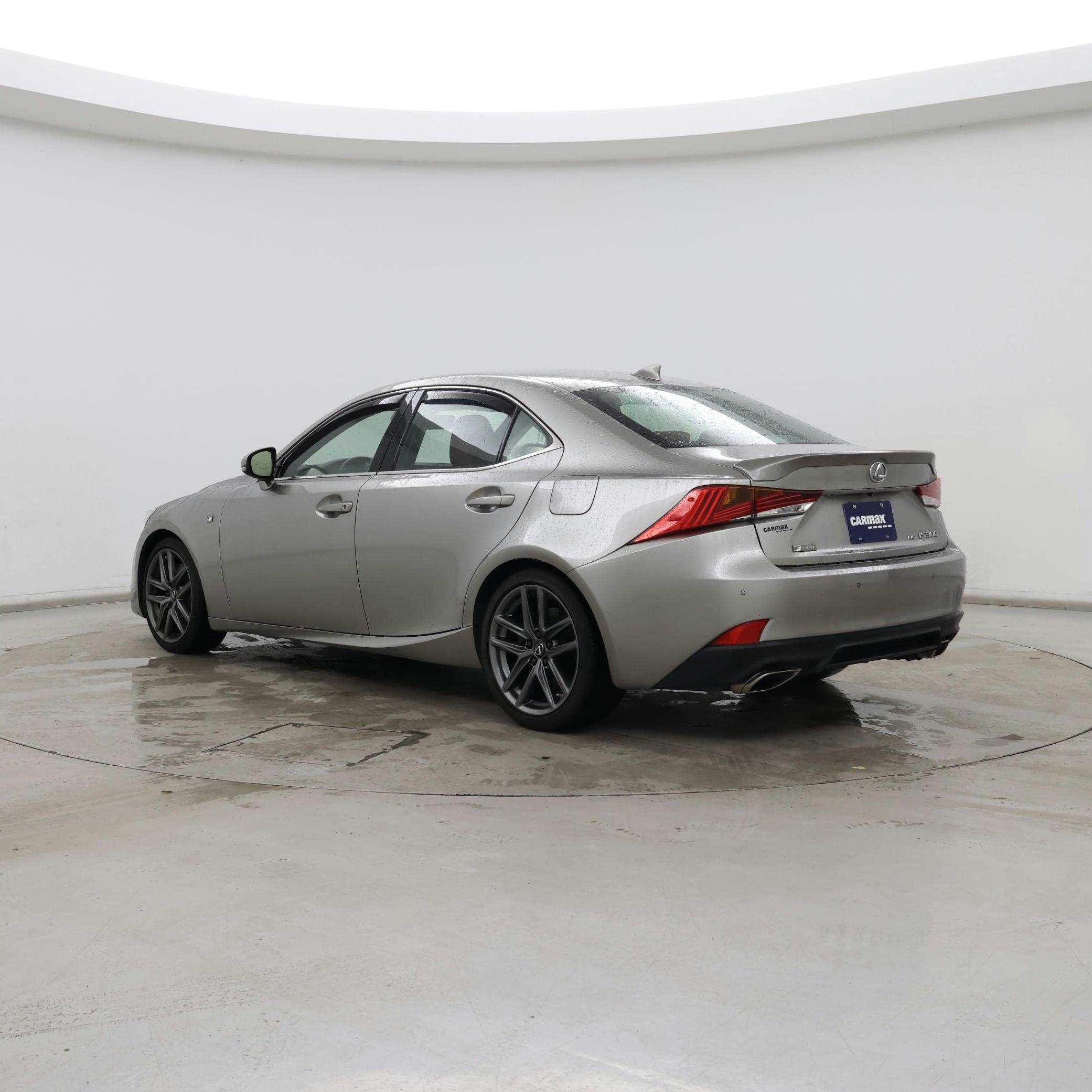 Thumbnail: 2020 Lexus IS - 2