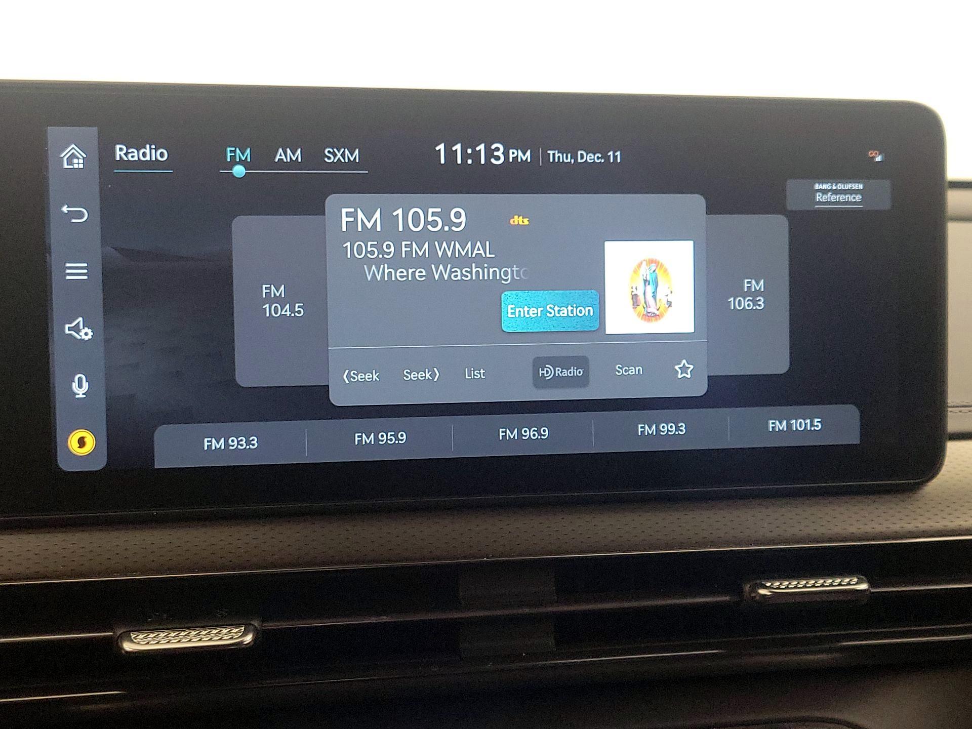 Thumbnail: 2023 Genesis GV60 - 16
