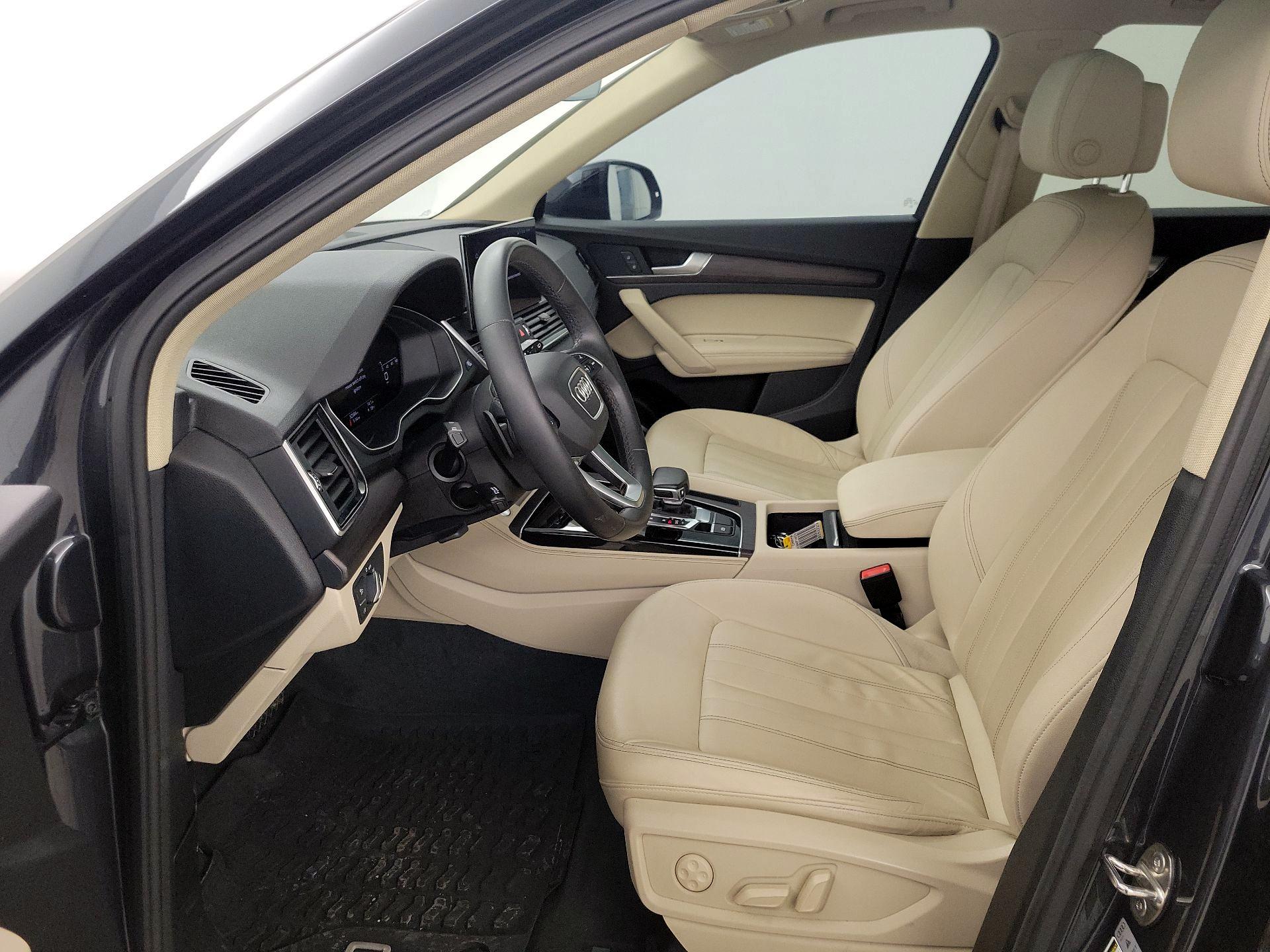 Thumbnail: 2021 Audi Q5 - 11