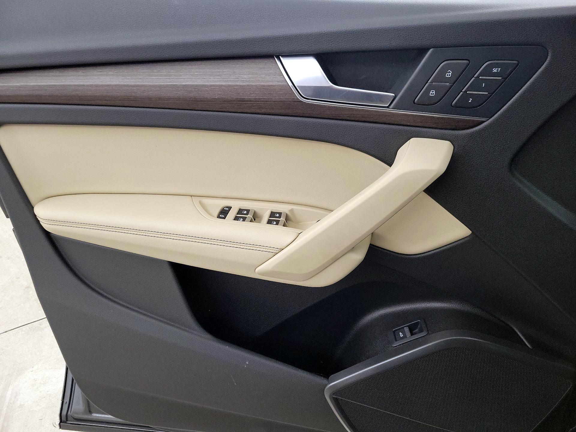 Thumbnail: 2021 Audi Q5 - 12