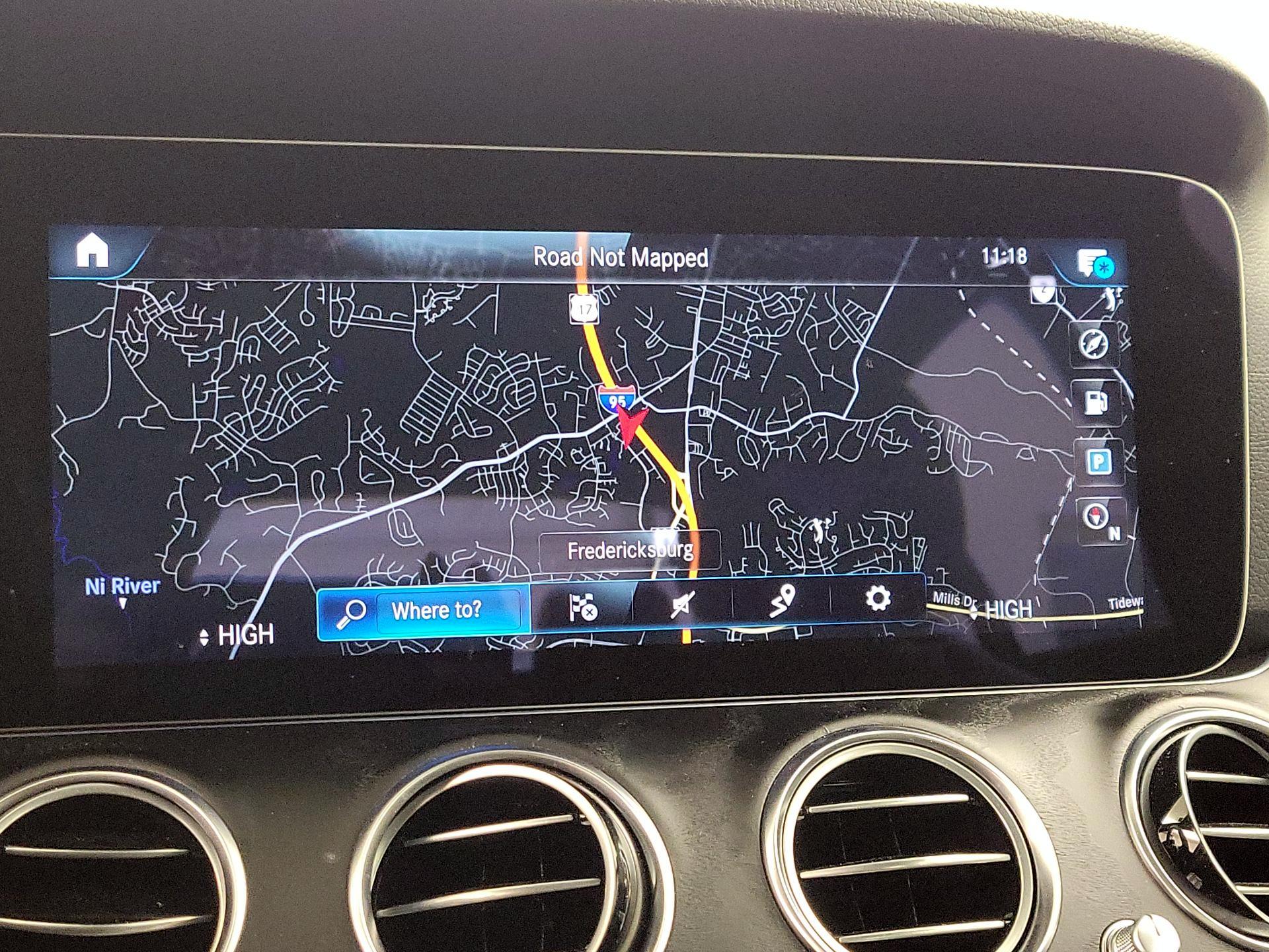 Thumbnail: 2022 Mercedes-Benz E-Class - 14